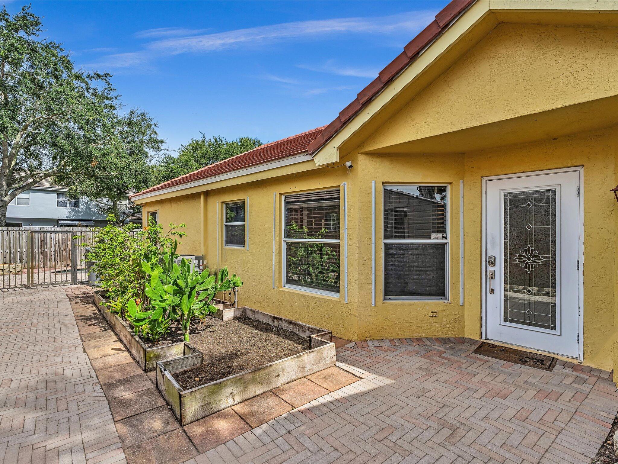 7559 Savannah Lane