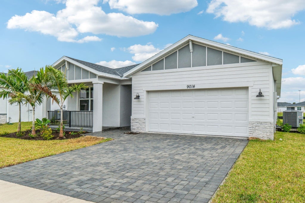 Photo of 9014 Dahlia Circle, Port Saint Lucie, FL 34987 (MLS # R11036120)