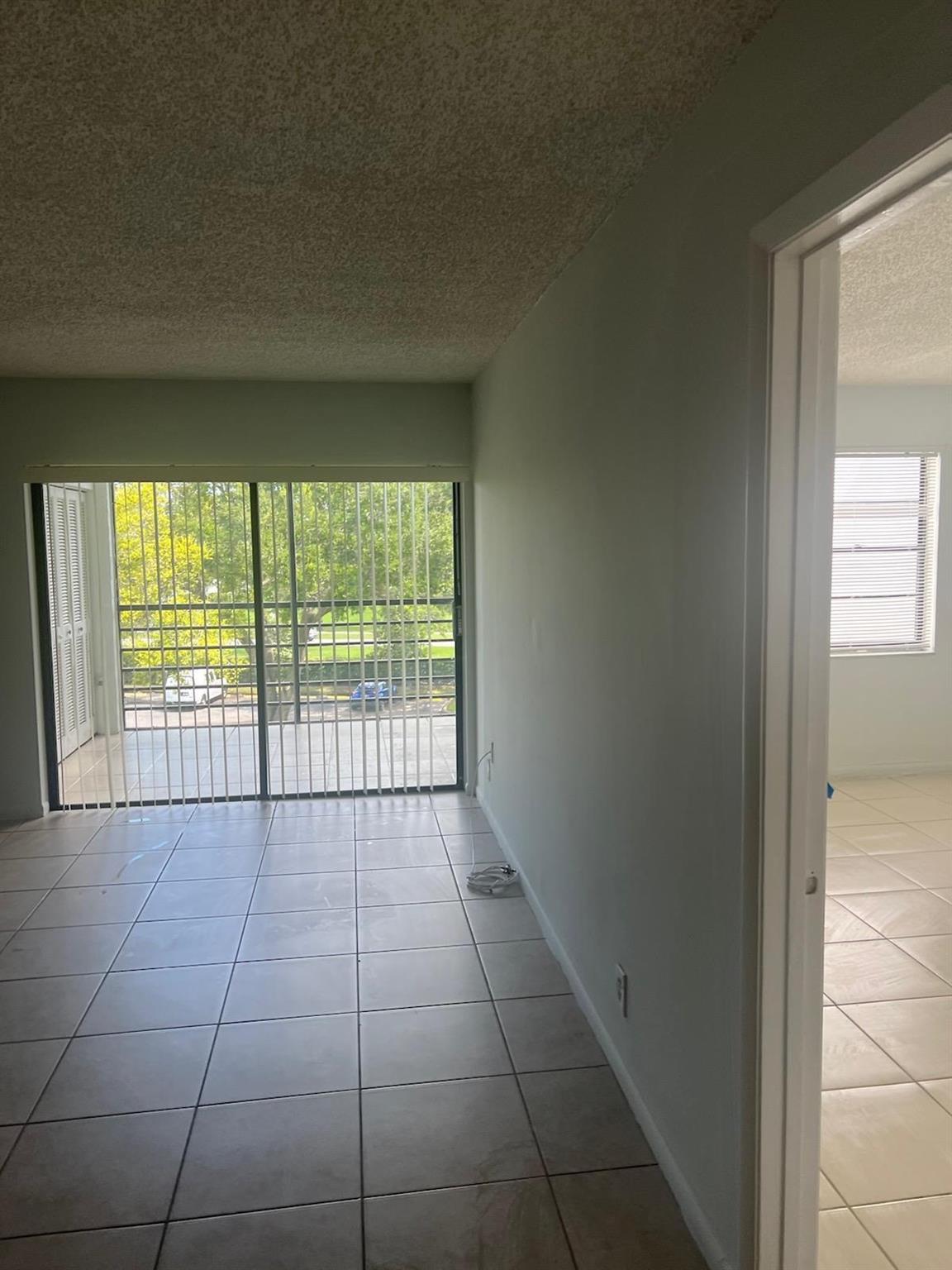 beautiful renovated 1/1