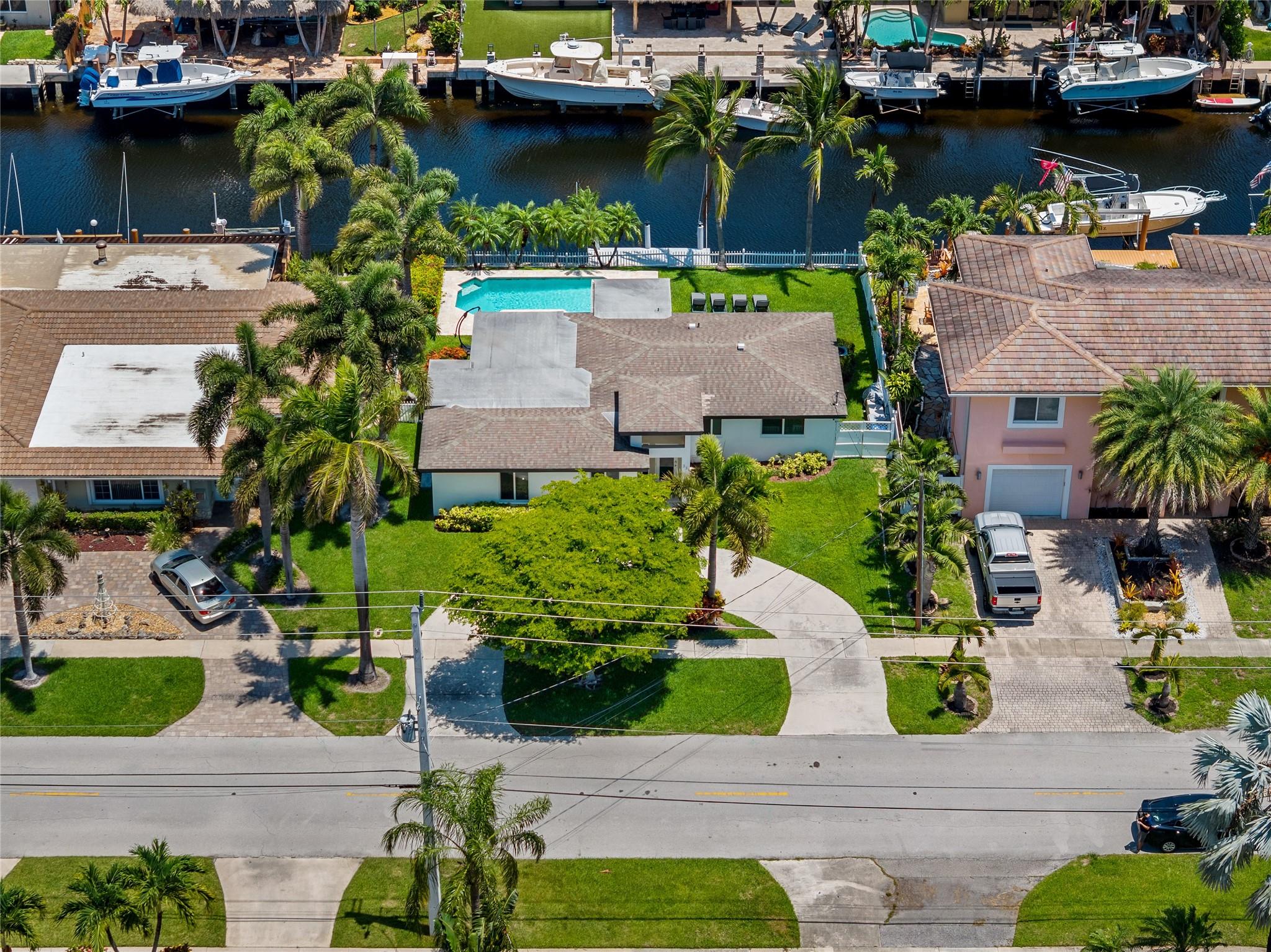 331 SE 12th St, Pompano Beach, FL, 33060/$1,195,000 1 331 SE 12th St