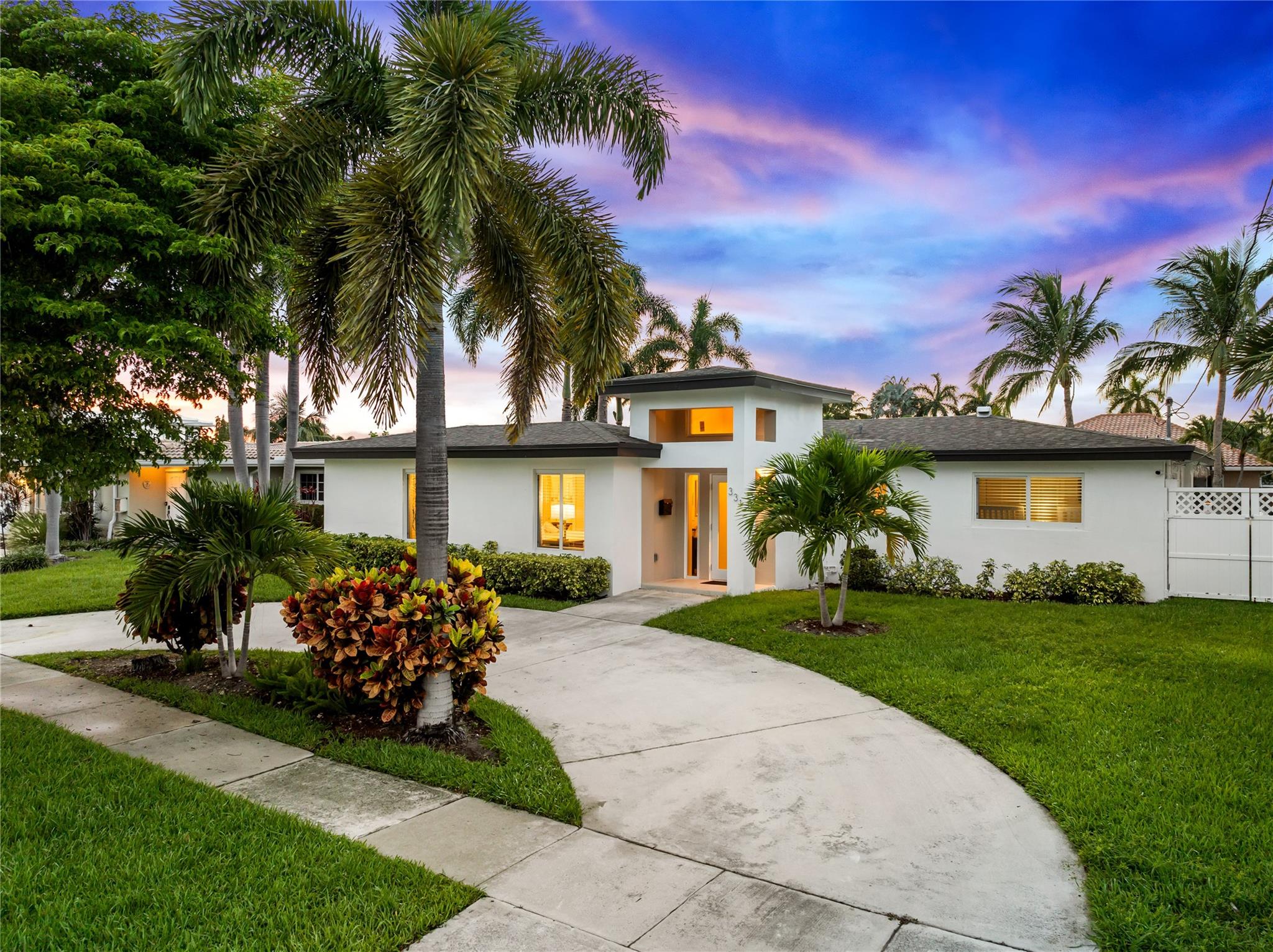 331 SE 12th St, Pompano Beach, FL, 33060/$1,195,000 2 331 SE 12th St
