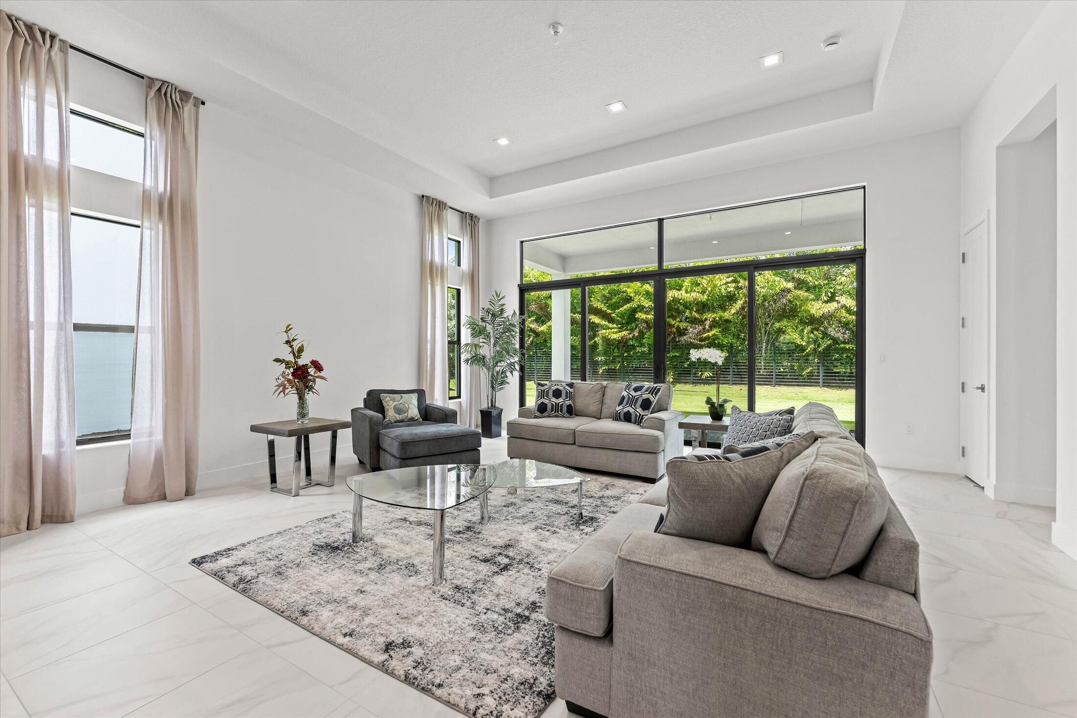 JOHNS WEST PUD/LOTUS EDGE - Residential Lease