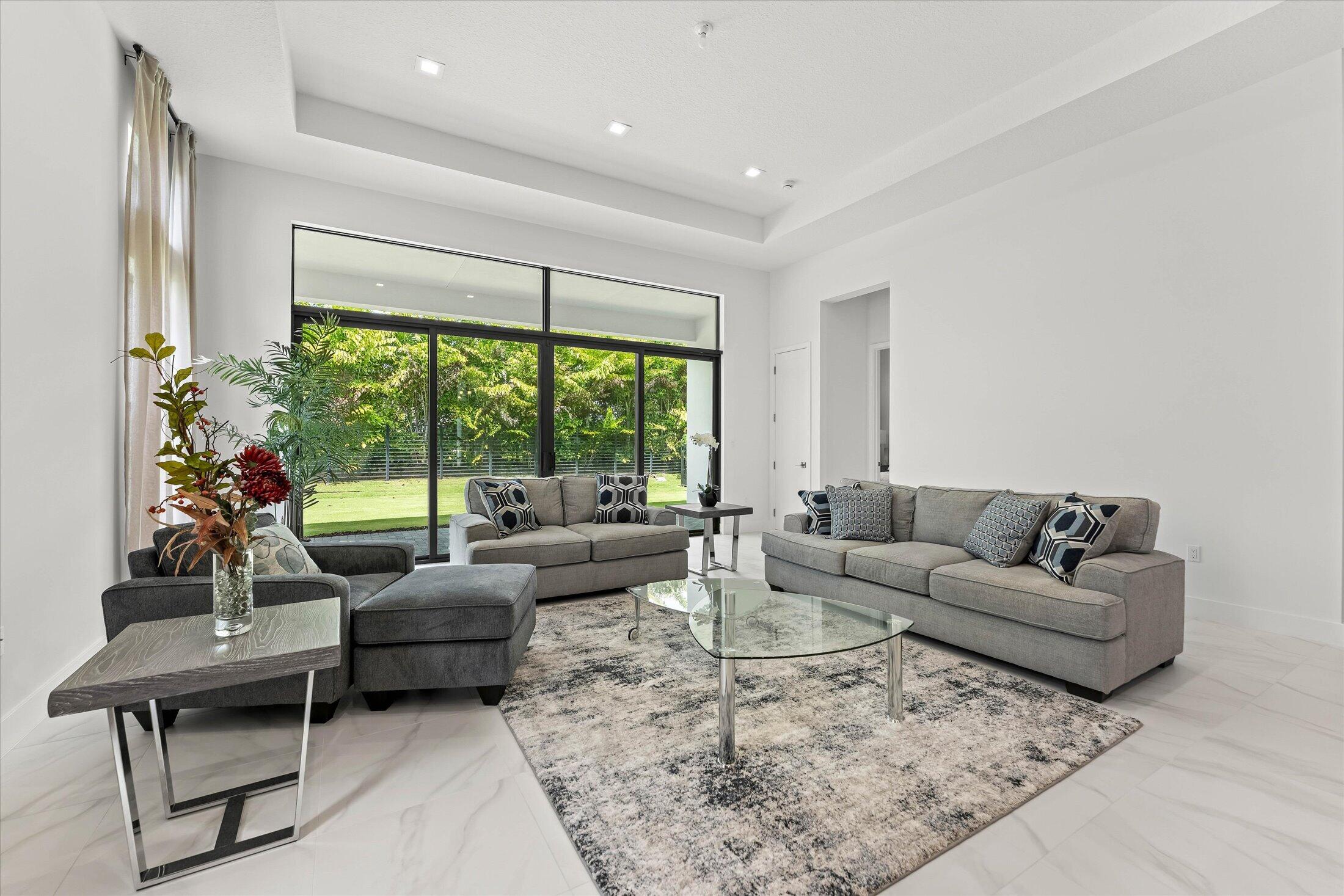 JOHNS WEST PUD/LOTUS EDGE - Residential Lease