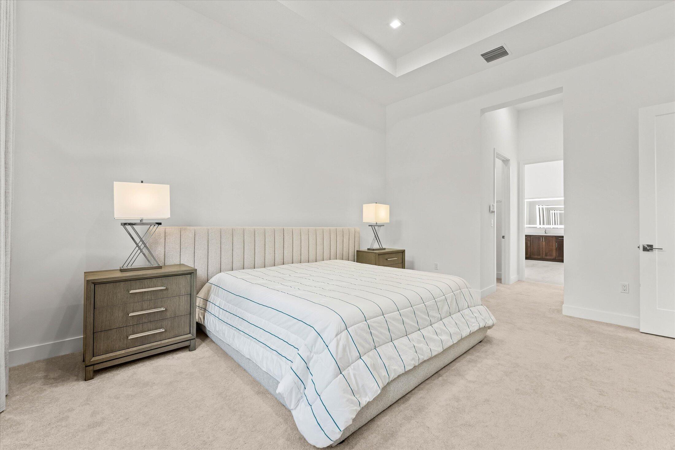 JOHNS WEST PUD/LOTUS EDGE - Residential Lease