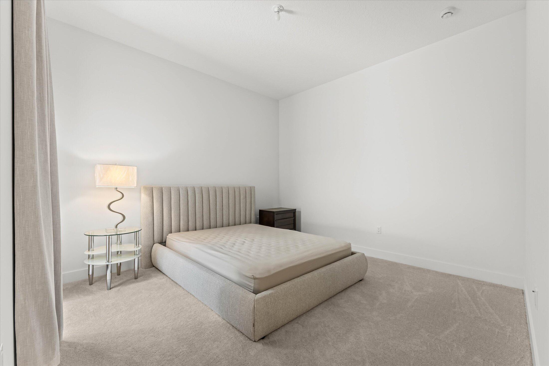 JOHNS WEST PUD/LOTUS EDGE - Residential Lease
