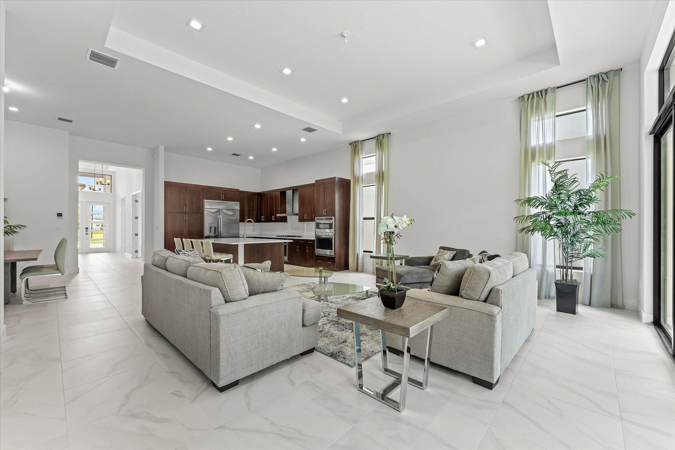 JOHNS WEST PUD/LOTUS EDGE - Residential Lease