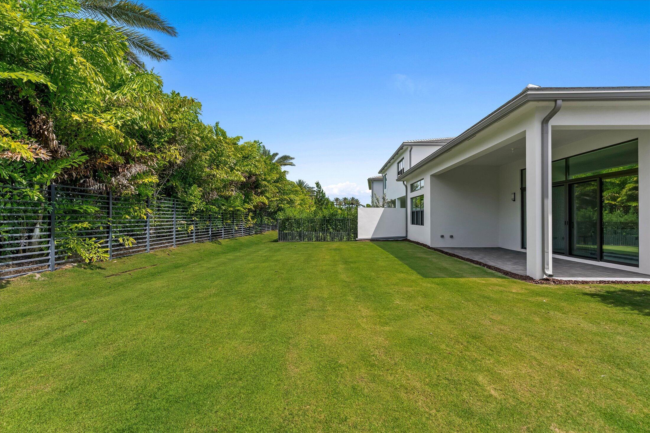 JOHNS WEST PUD/LOTUS EDGE - Residential Lease
