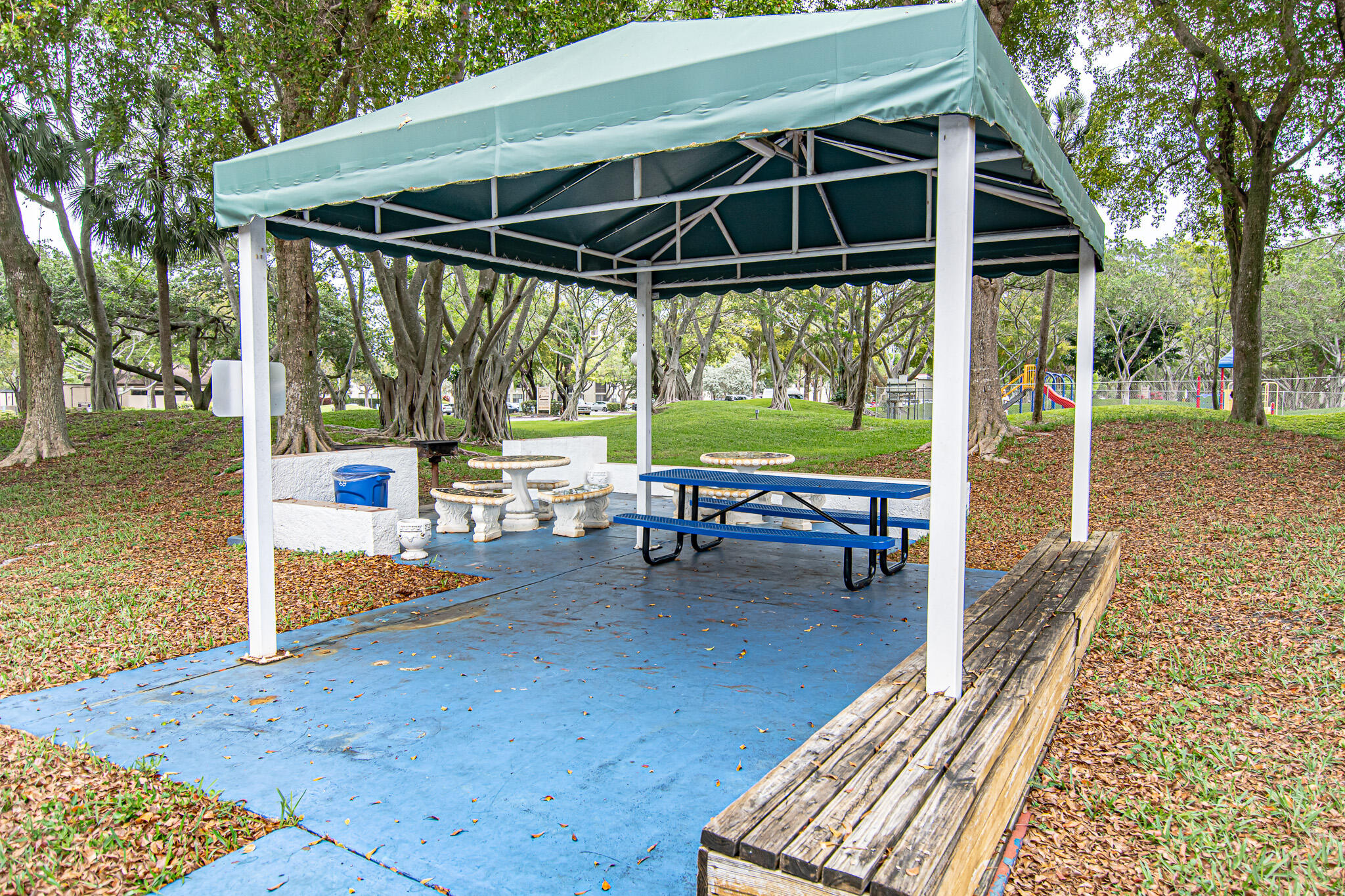 CYPRESS BEND CONDOMINIUM II - Residential