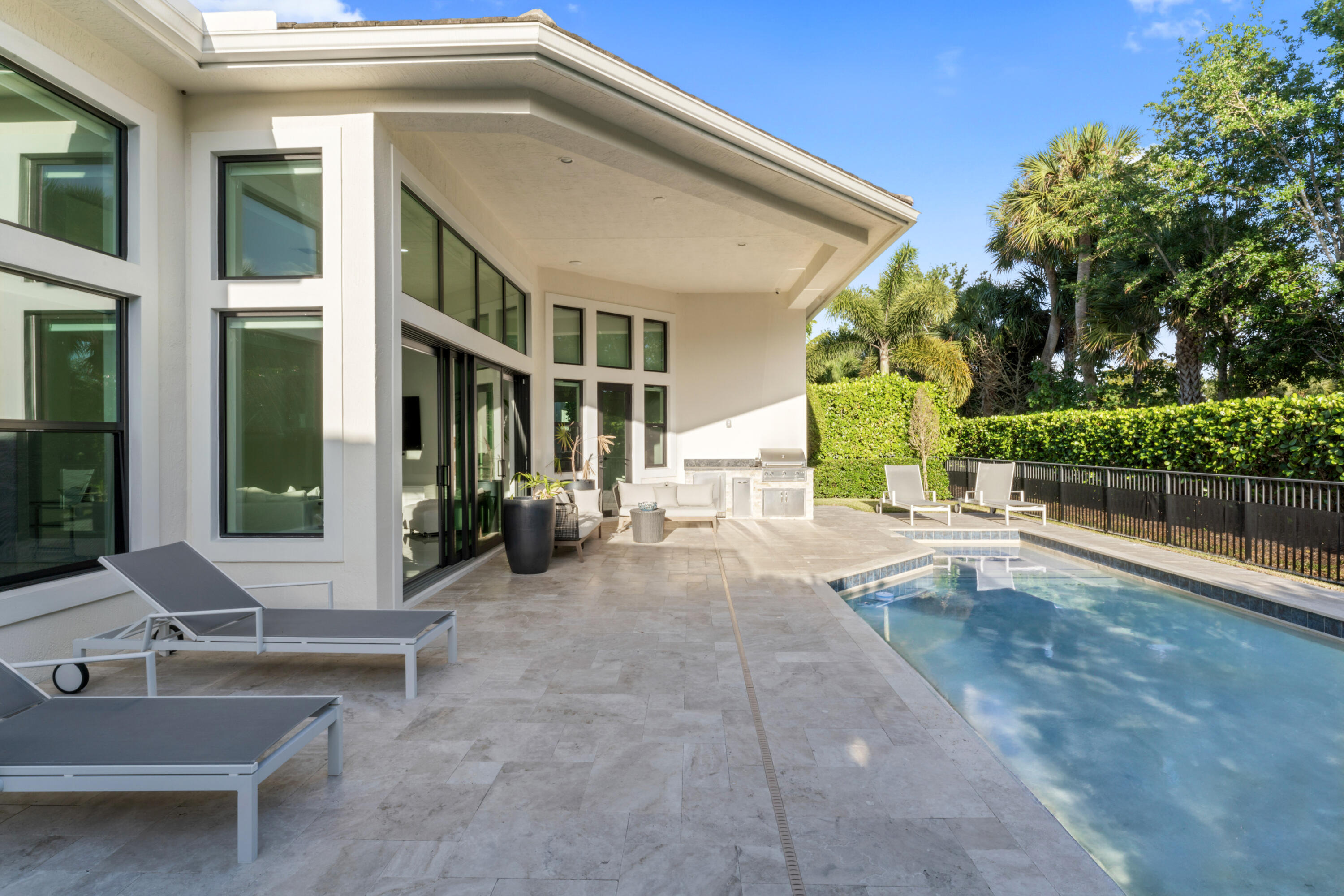 ROYAL PALM POLO PLAT - Residential