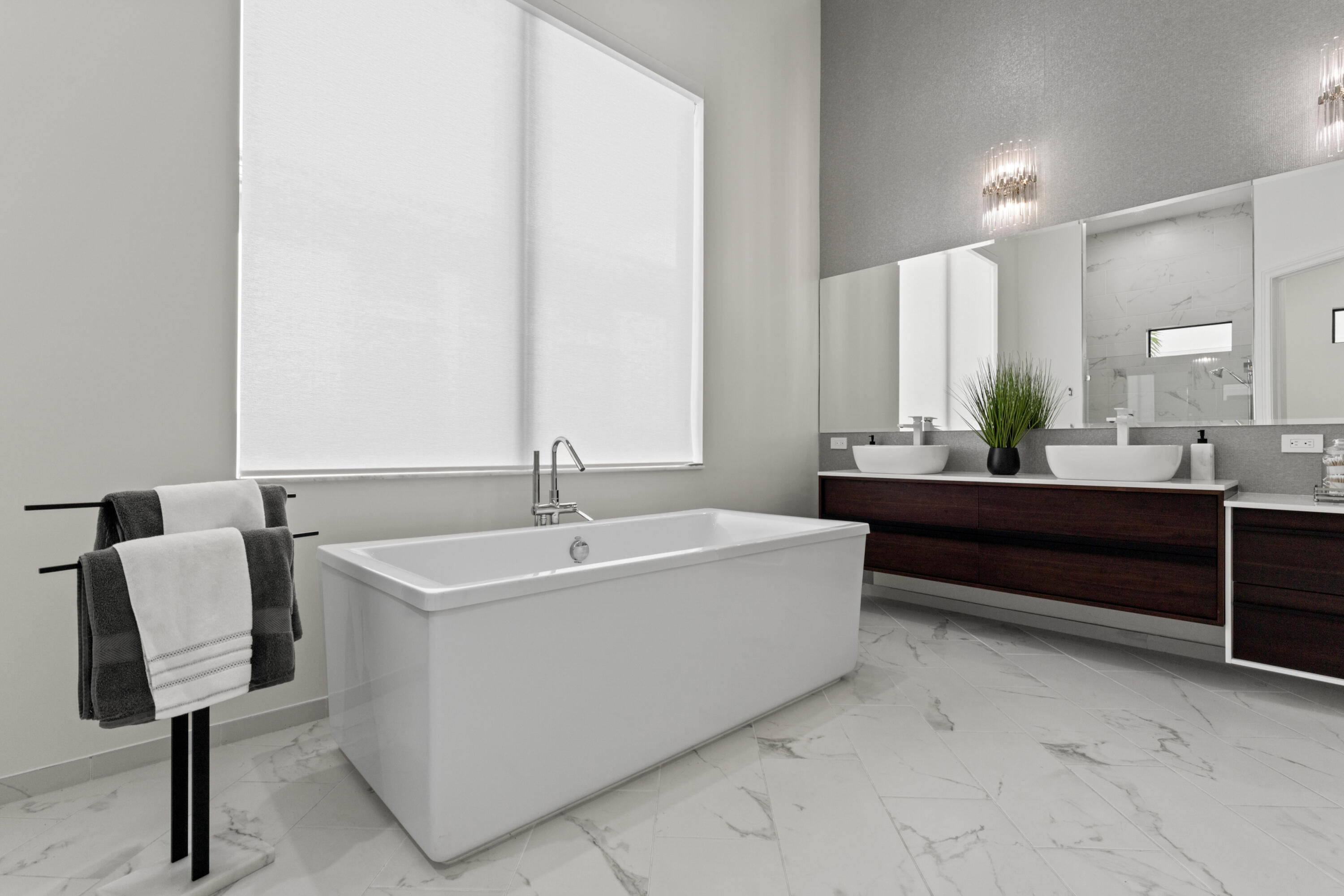 ROYAL PALM POLO PLAT - Residential