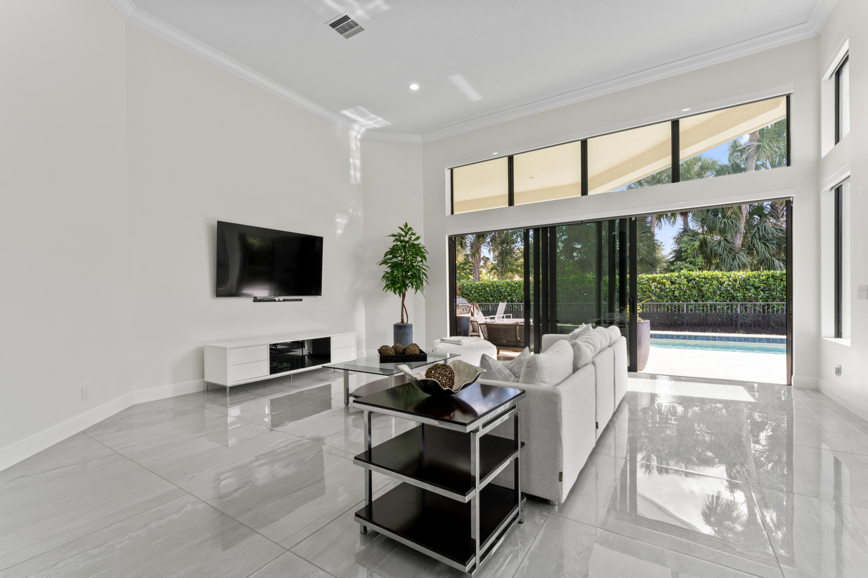 ROYAL PALM POLO PLAT - Residential