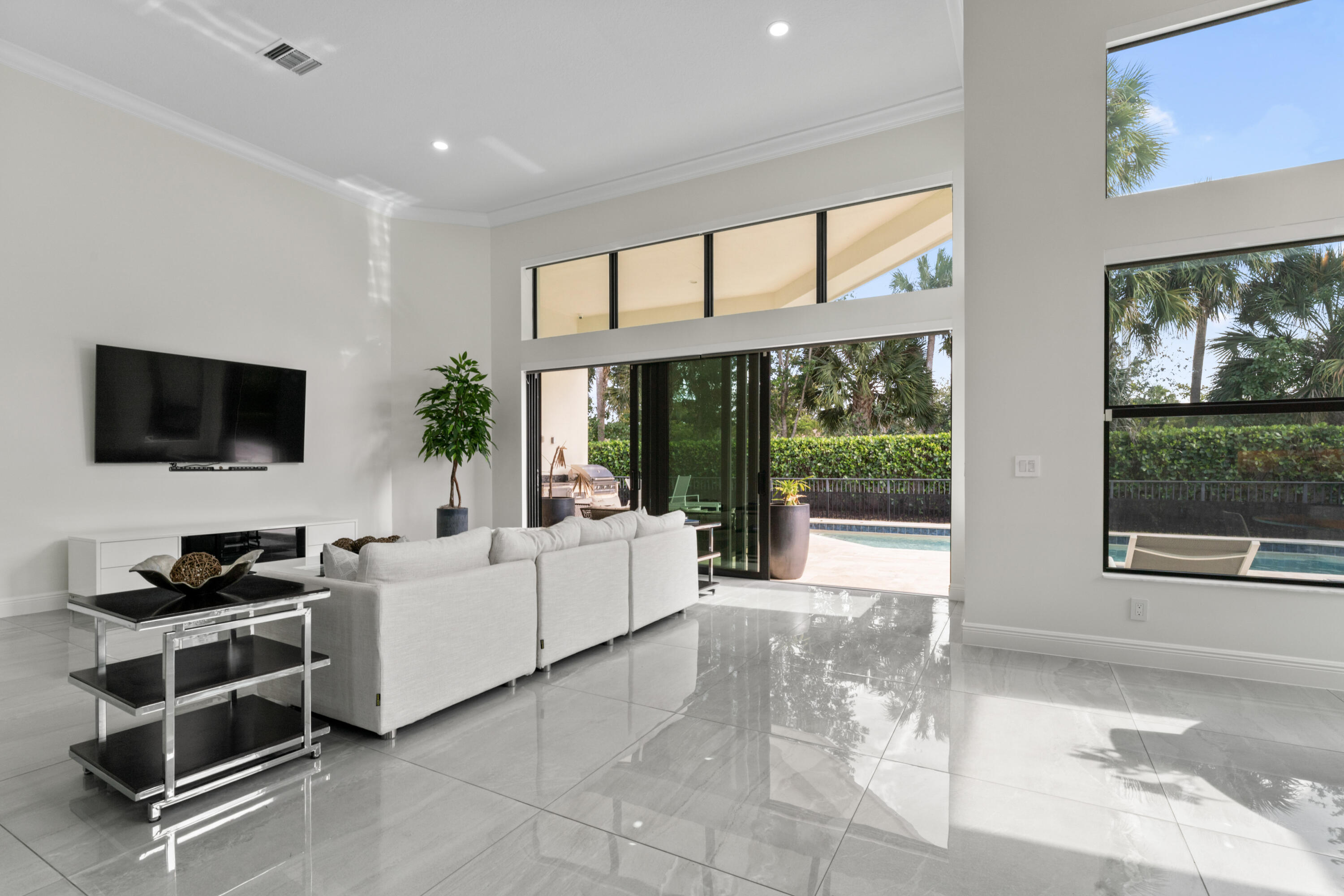 ROYAL PALM POLO PLAT - Residential