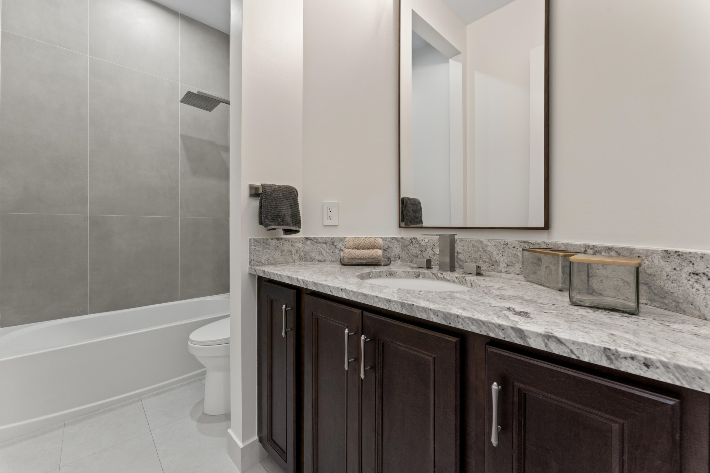 ROYAL PALM POLO PLAT - Residential