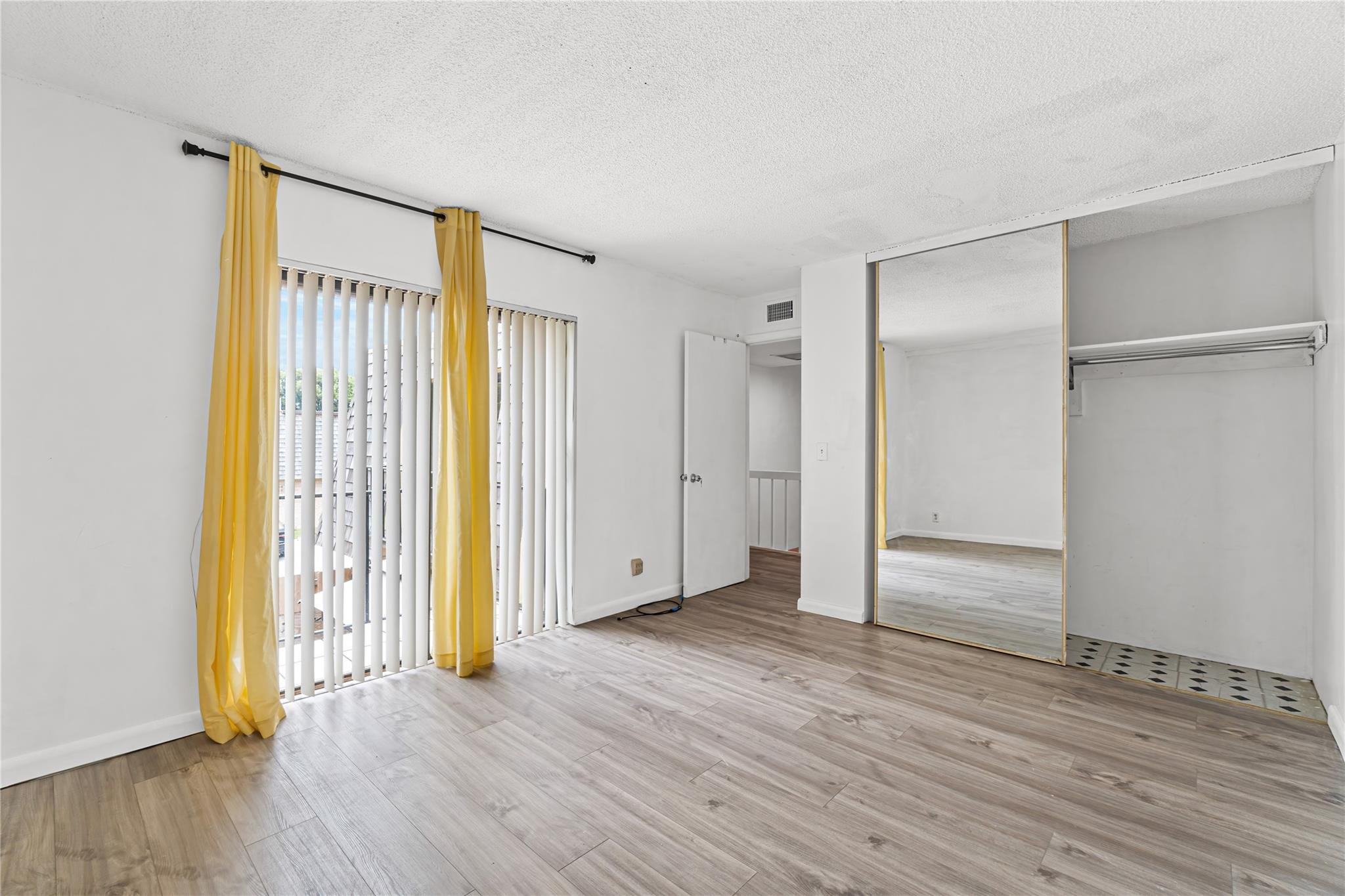 Lakewood Palm Spgs - Residential Lease