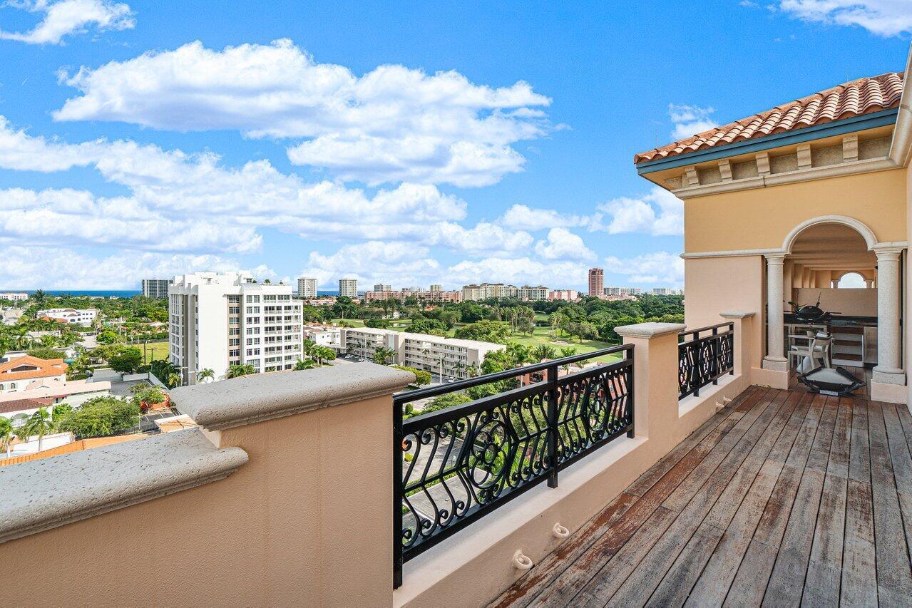 200 EAST PALMETTO PARK CO - Residential