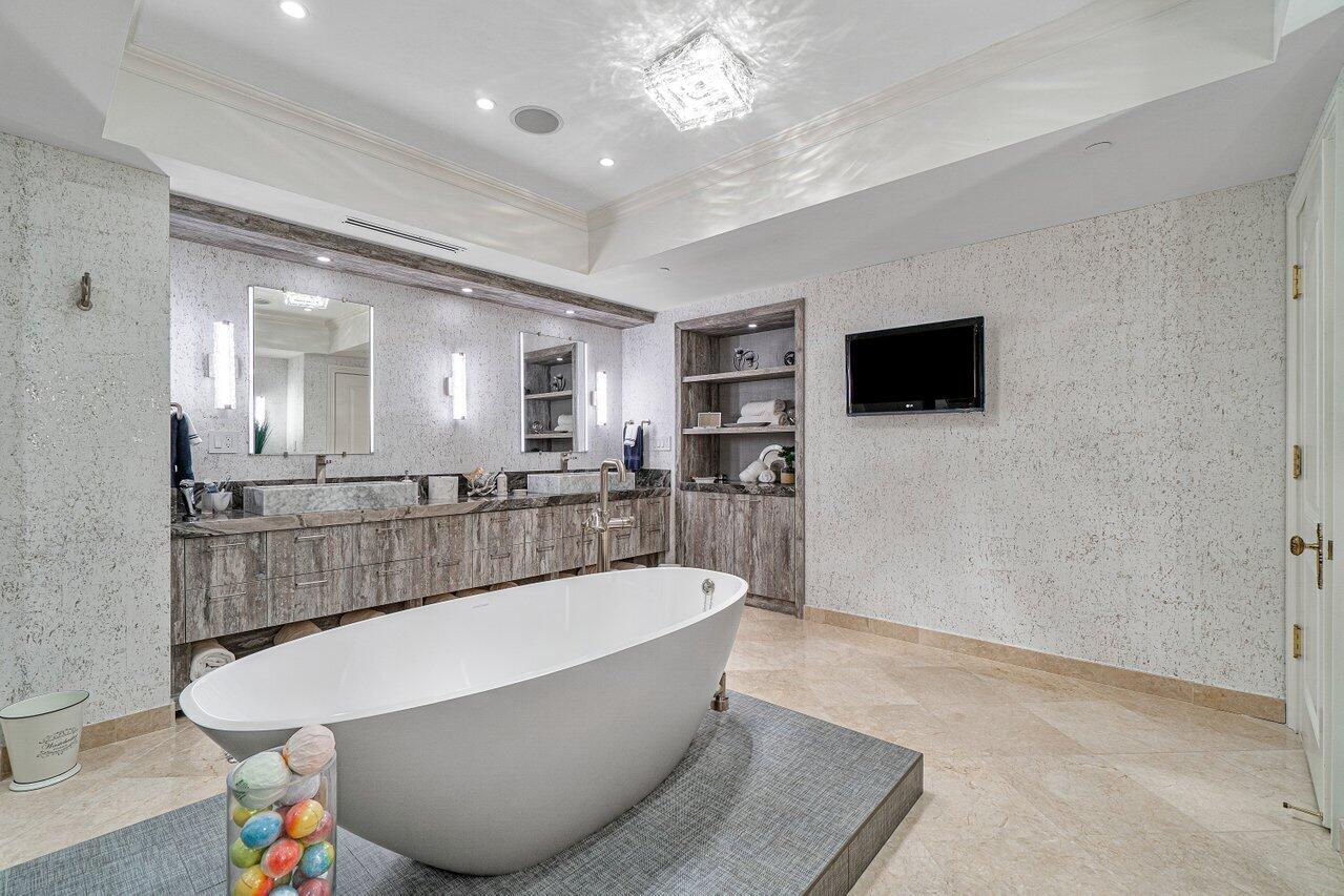 200 EAST PALMETTO PARK CONDO - Residential