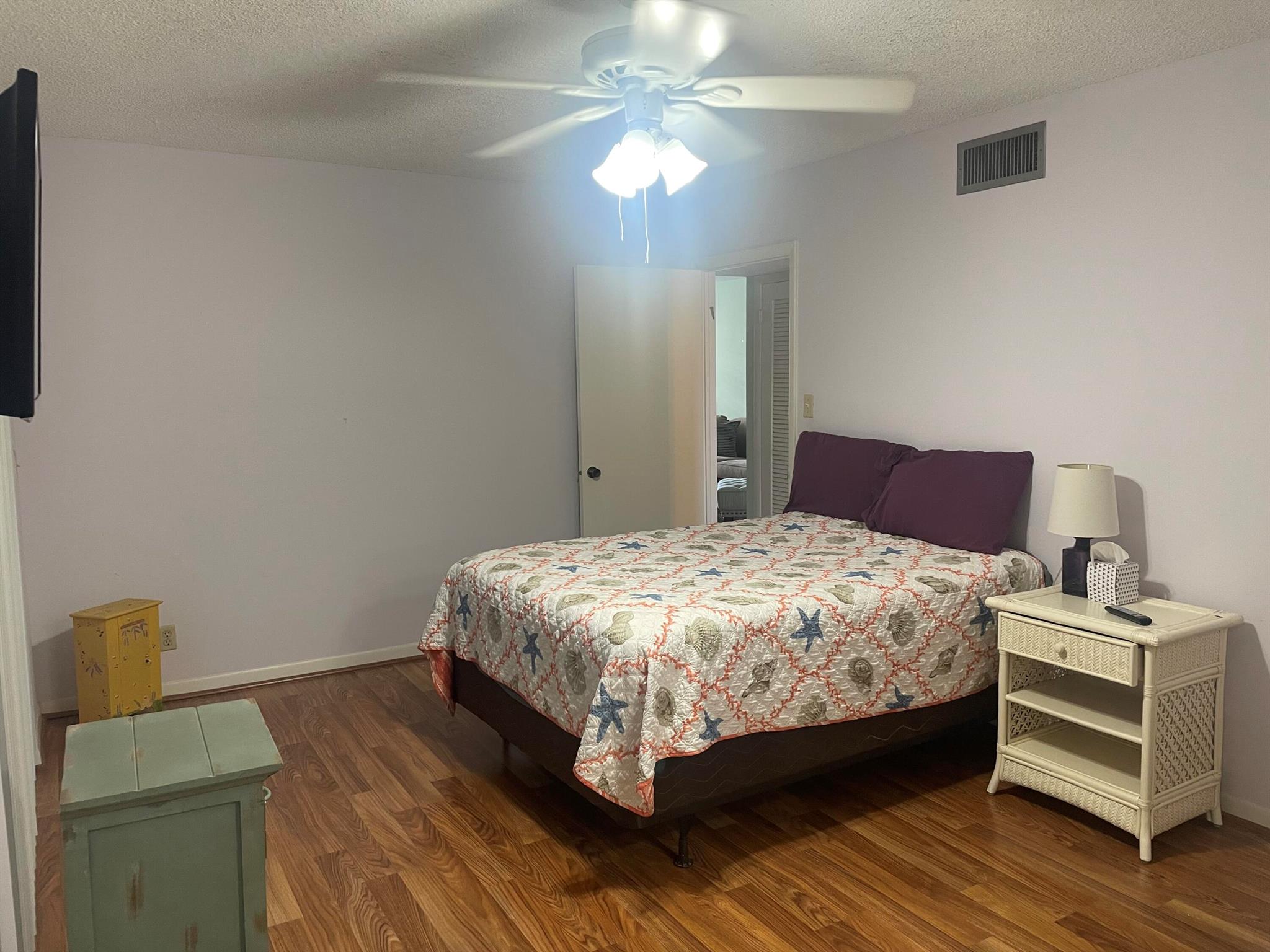 KINGS POINT PIEDMONT COND - Residential Lease