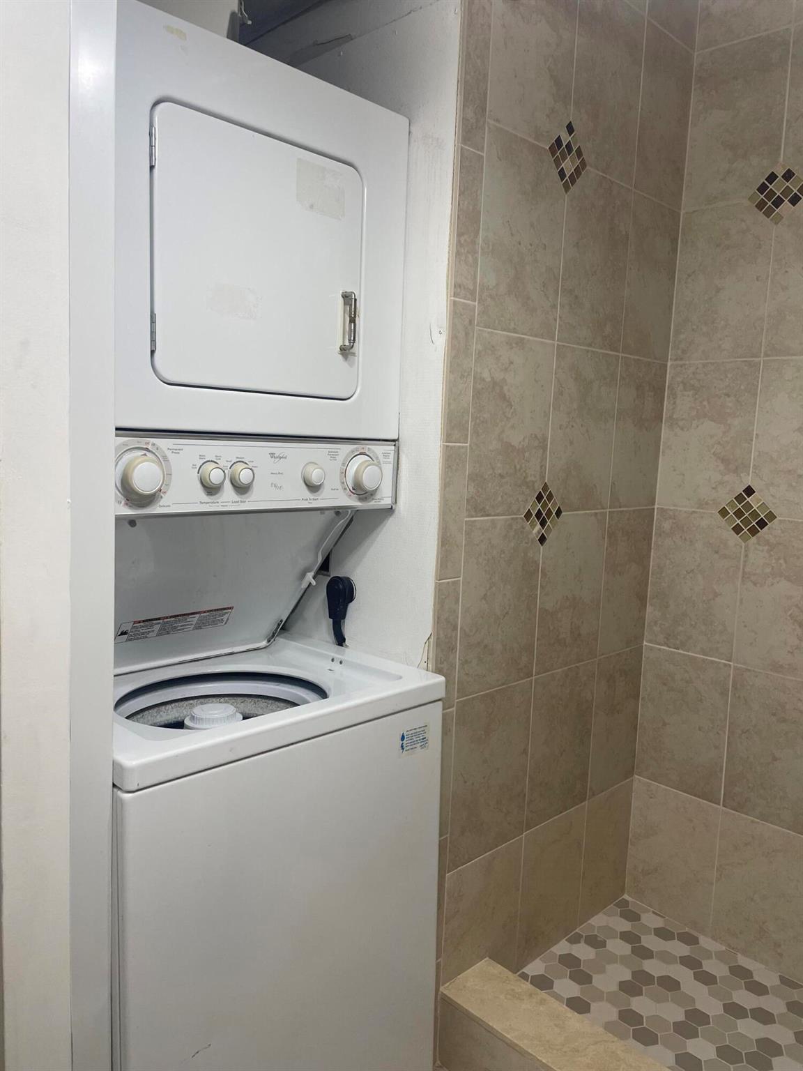 KINGS POINT PIEDMONT COND - Residential Lease