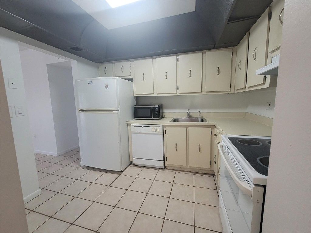 Photo of 4374 NW 9th Avenue #17-3C, Deerfield Beach, FL 33064 (MLS # F10530984)