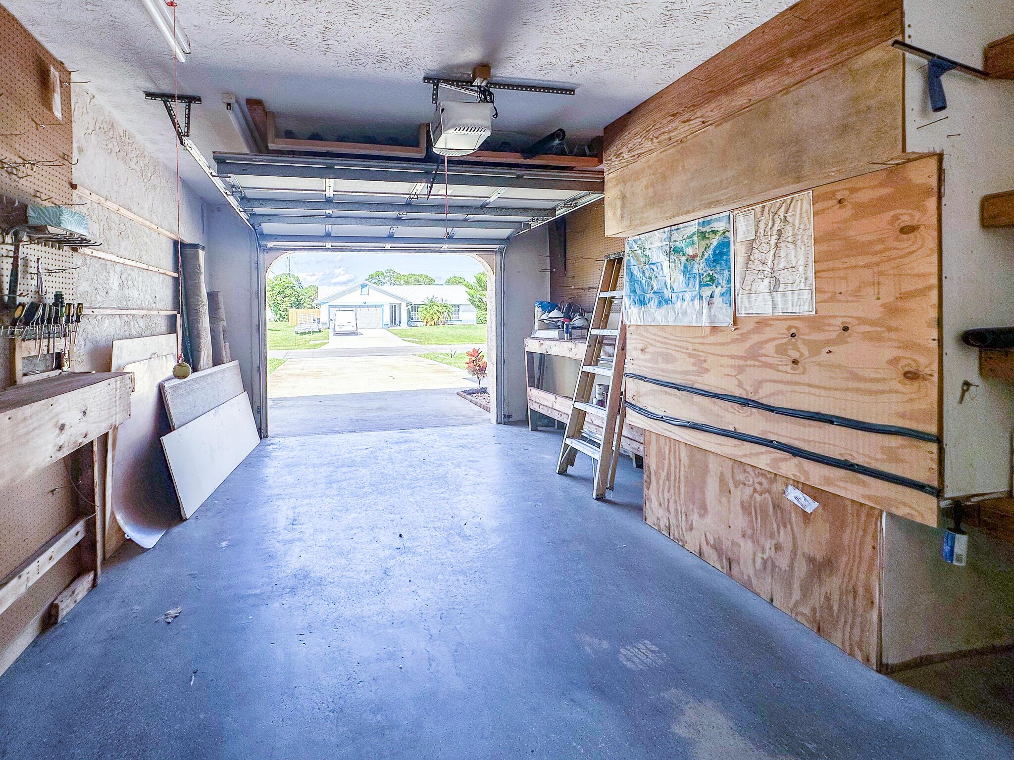 PORT ST LUCIE SECTION 40 - Residential