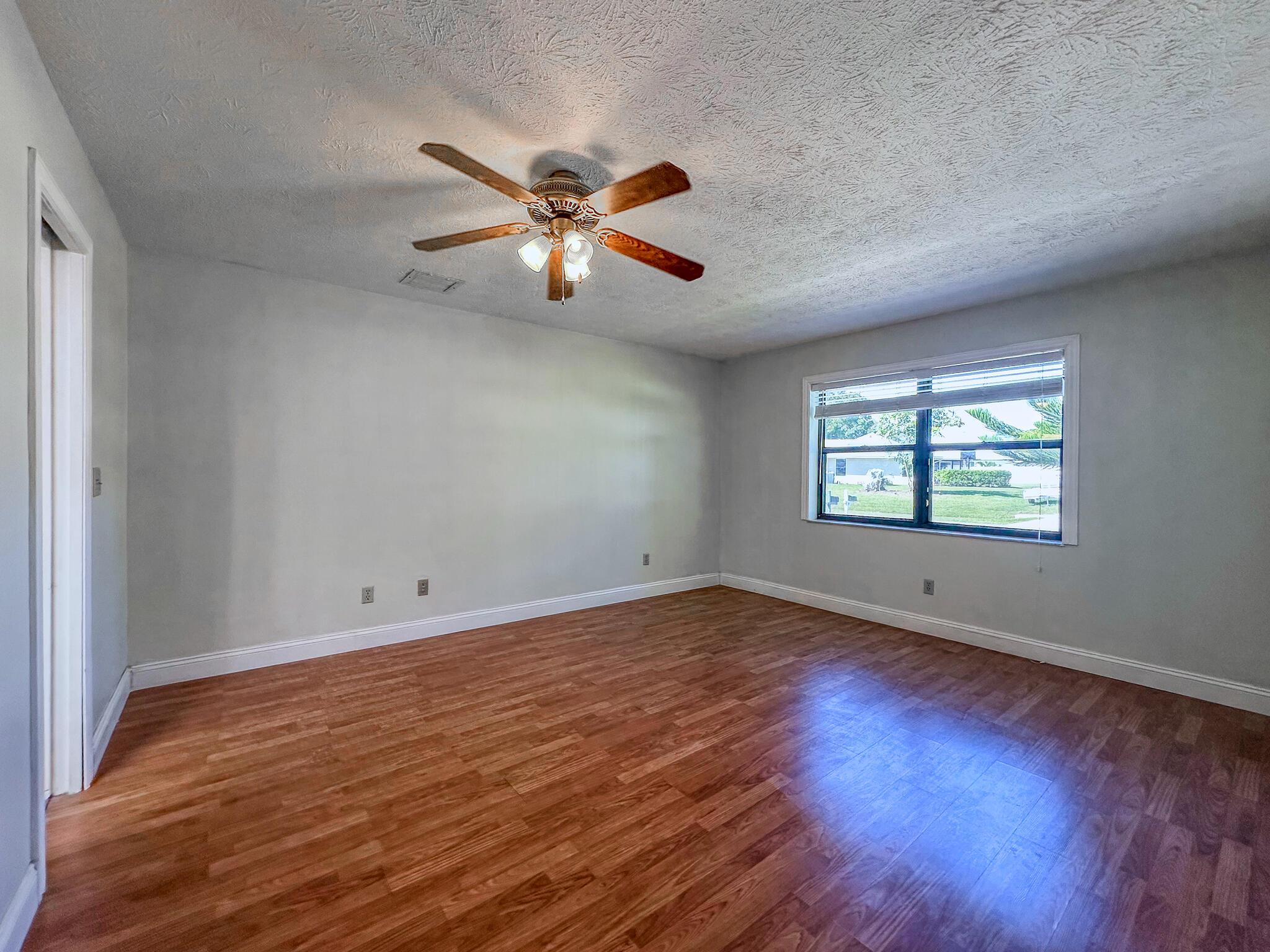 PORT ST LUCIE SECTION 40 - Residential