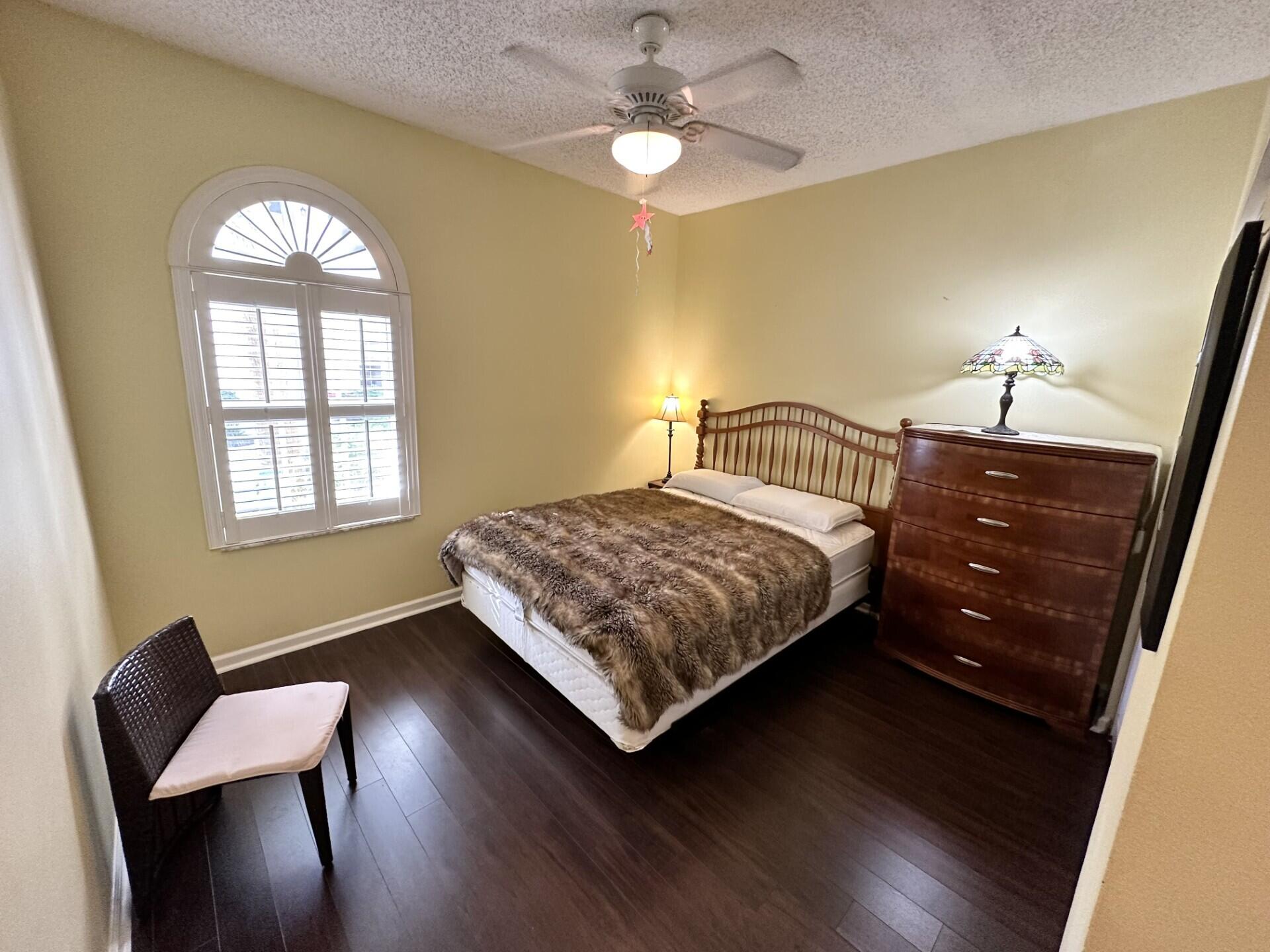 MEADOWBROOK AT PGA CONDO - Residential