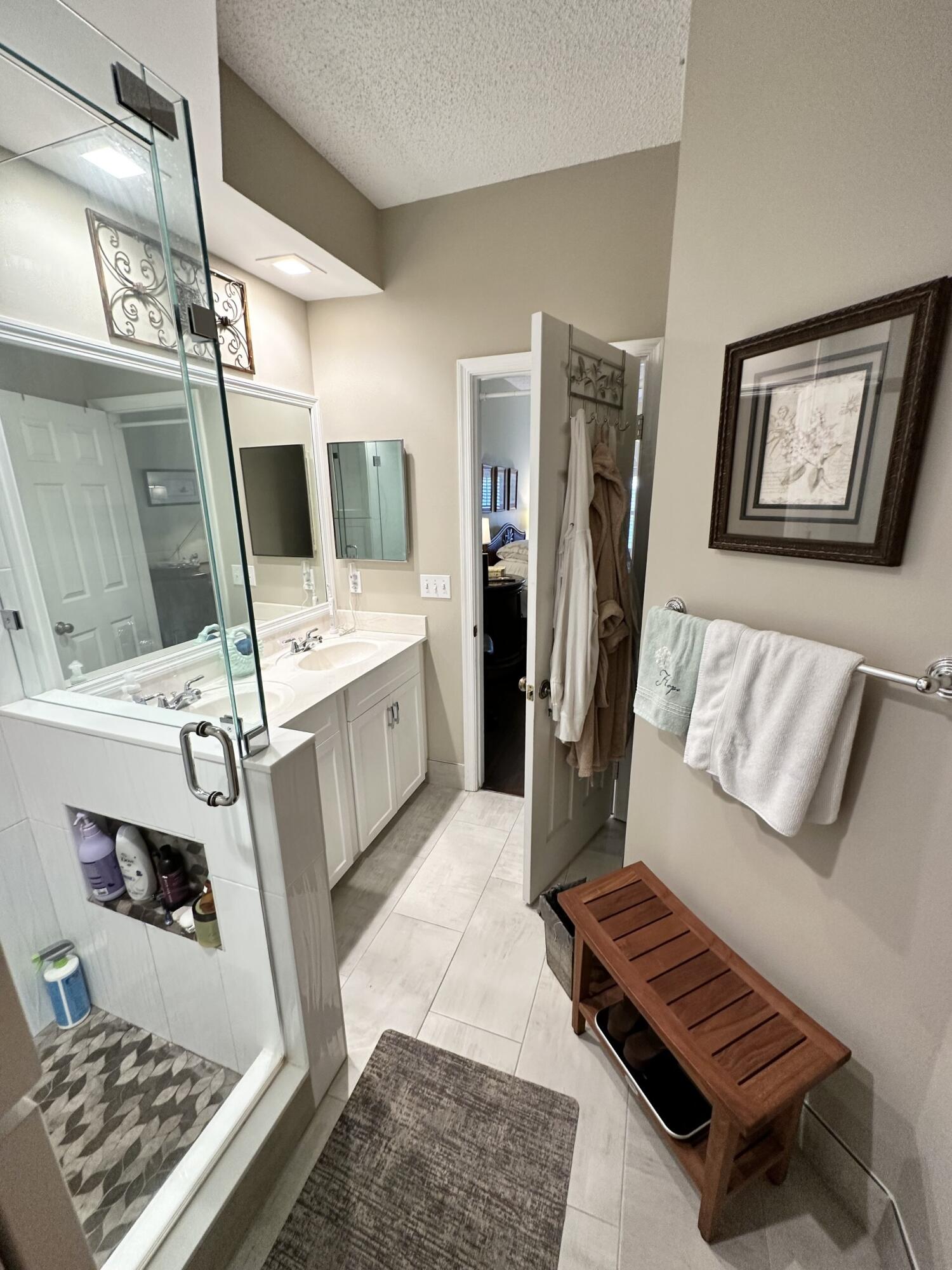 MEADOWBROOK AT PGA CONDO - Residential