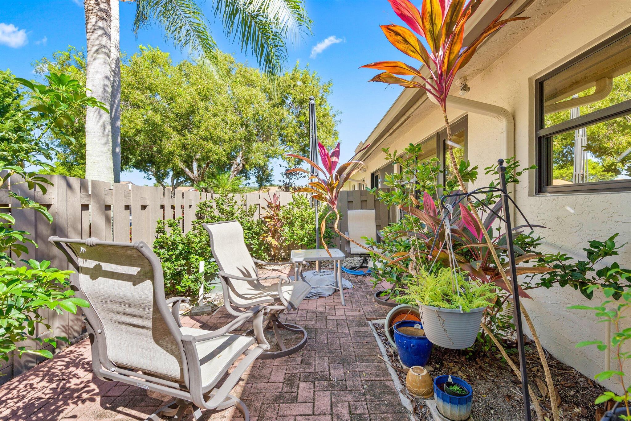 WHISPER WALK - Residential