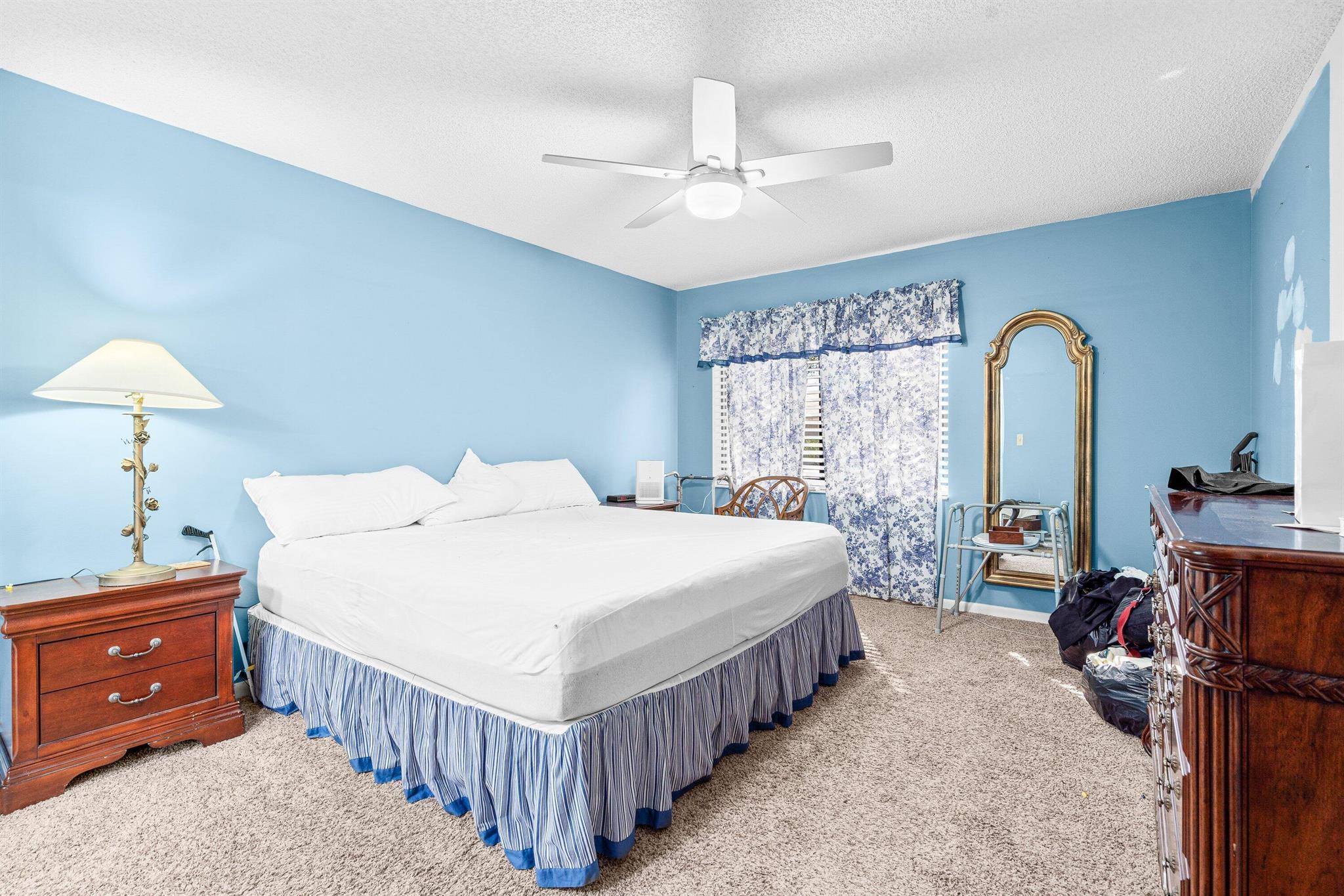 WHISPER WALK - Residential