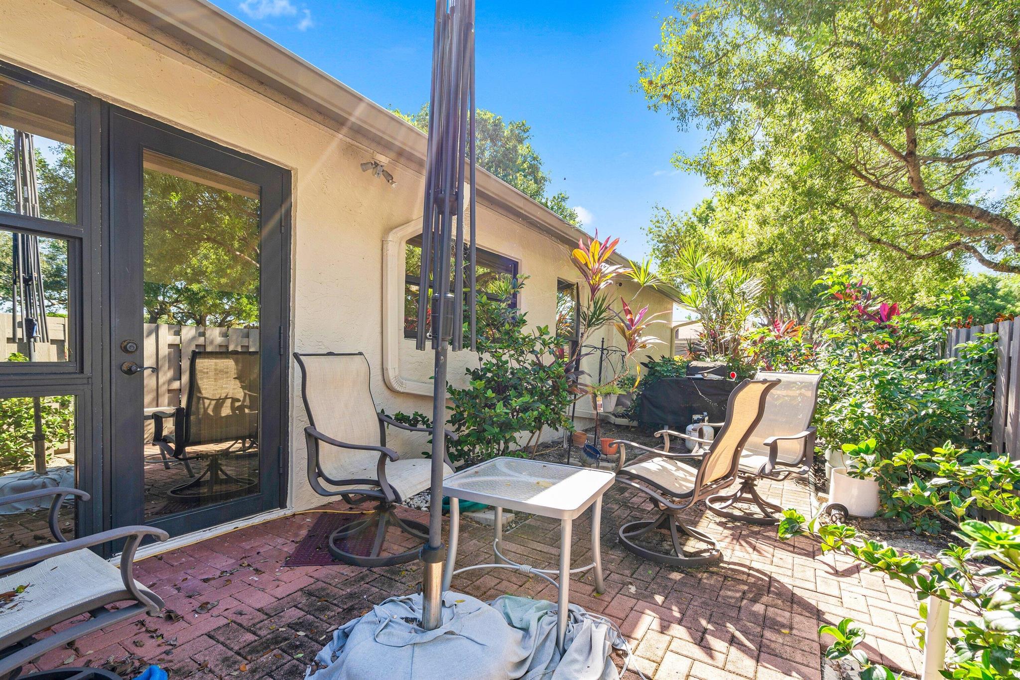 WHISPER WALK - Residential