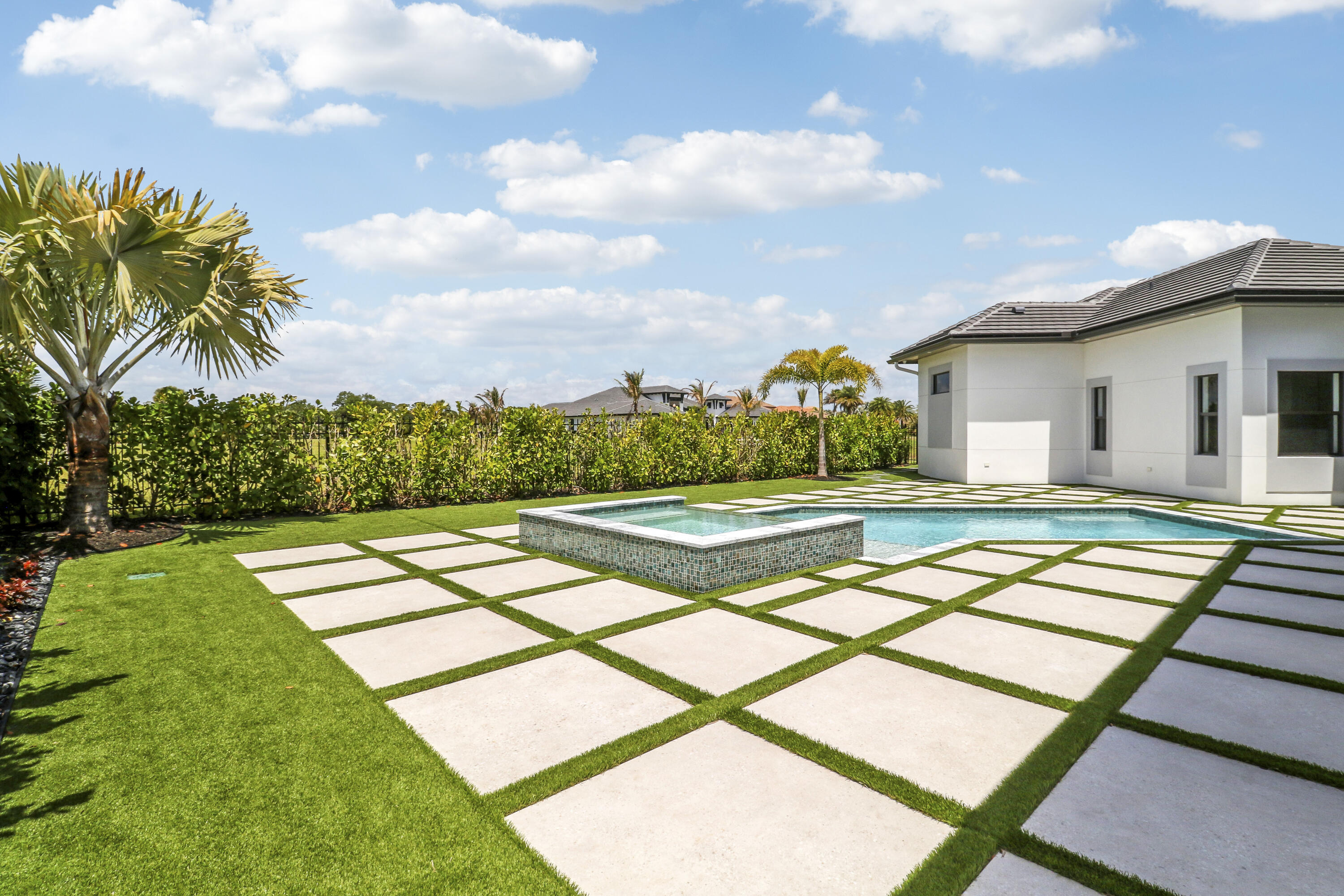 FIRST REPLAT OF RIVER POINT PUD - Residential