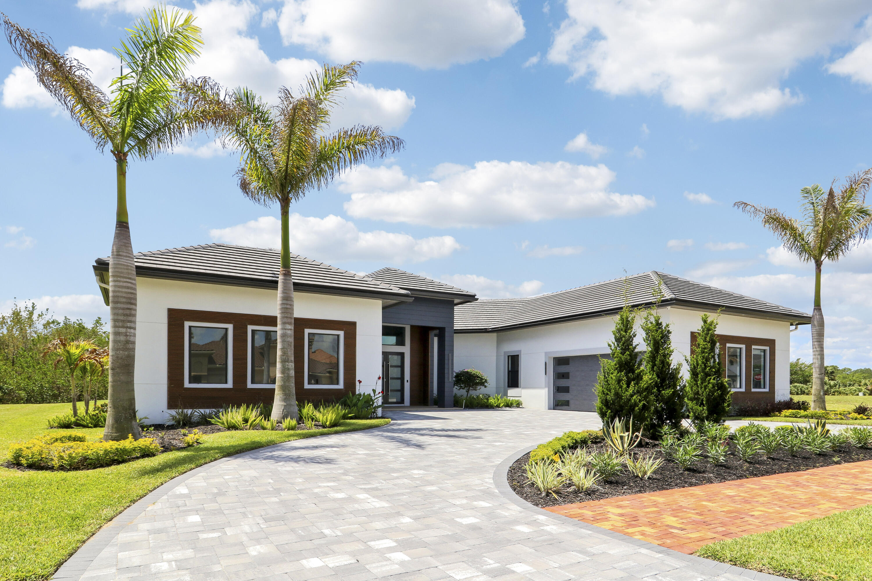 FIRST REPLAT OF RIVER POINT PUD - Residential