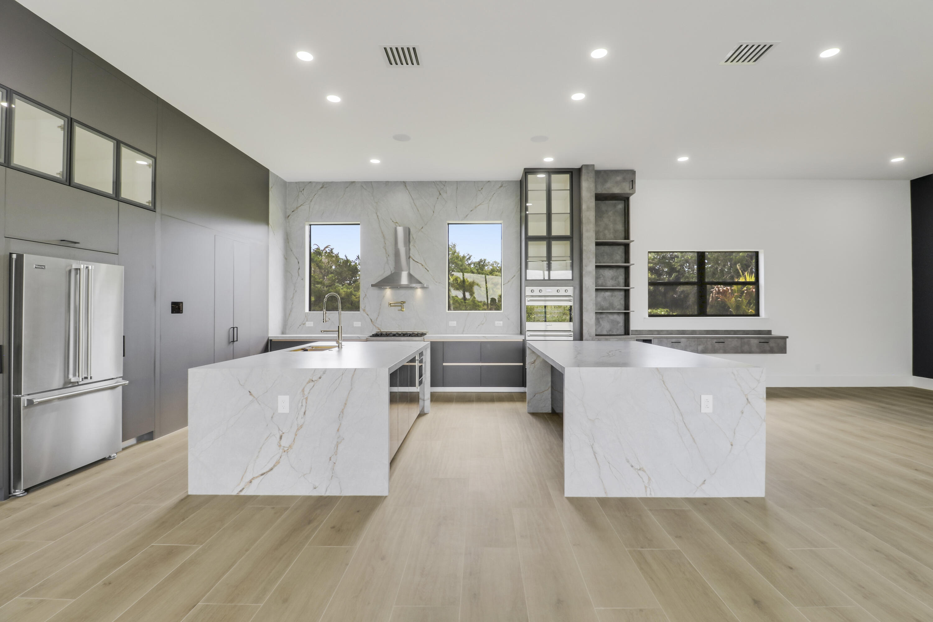 FIRST REPLAT OF RIVER POINT PUD - Residential