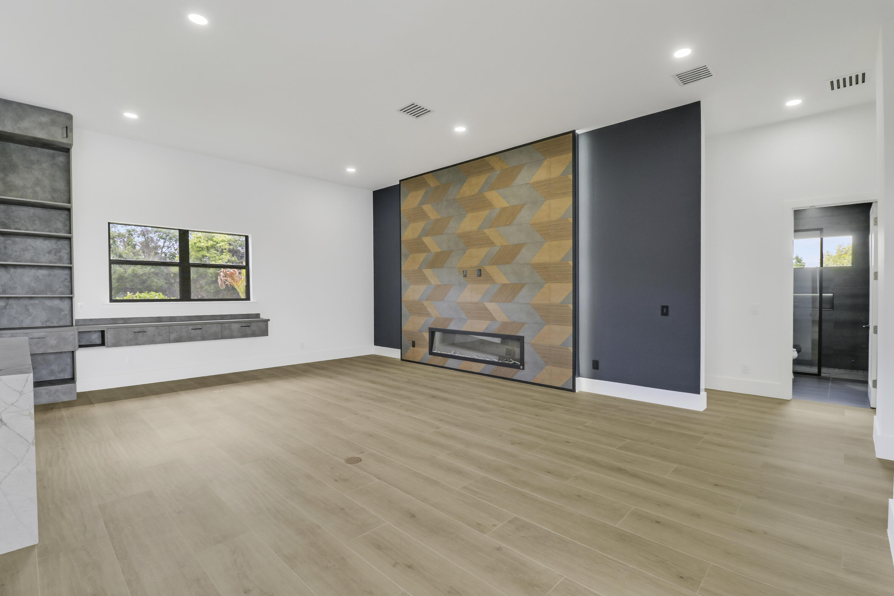 FIRST REPLAT OF RIVER POINT PUD - Residential