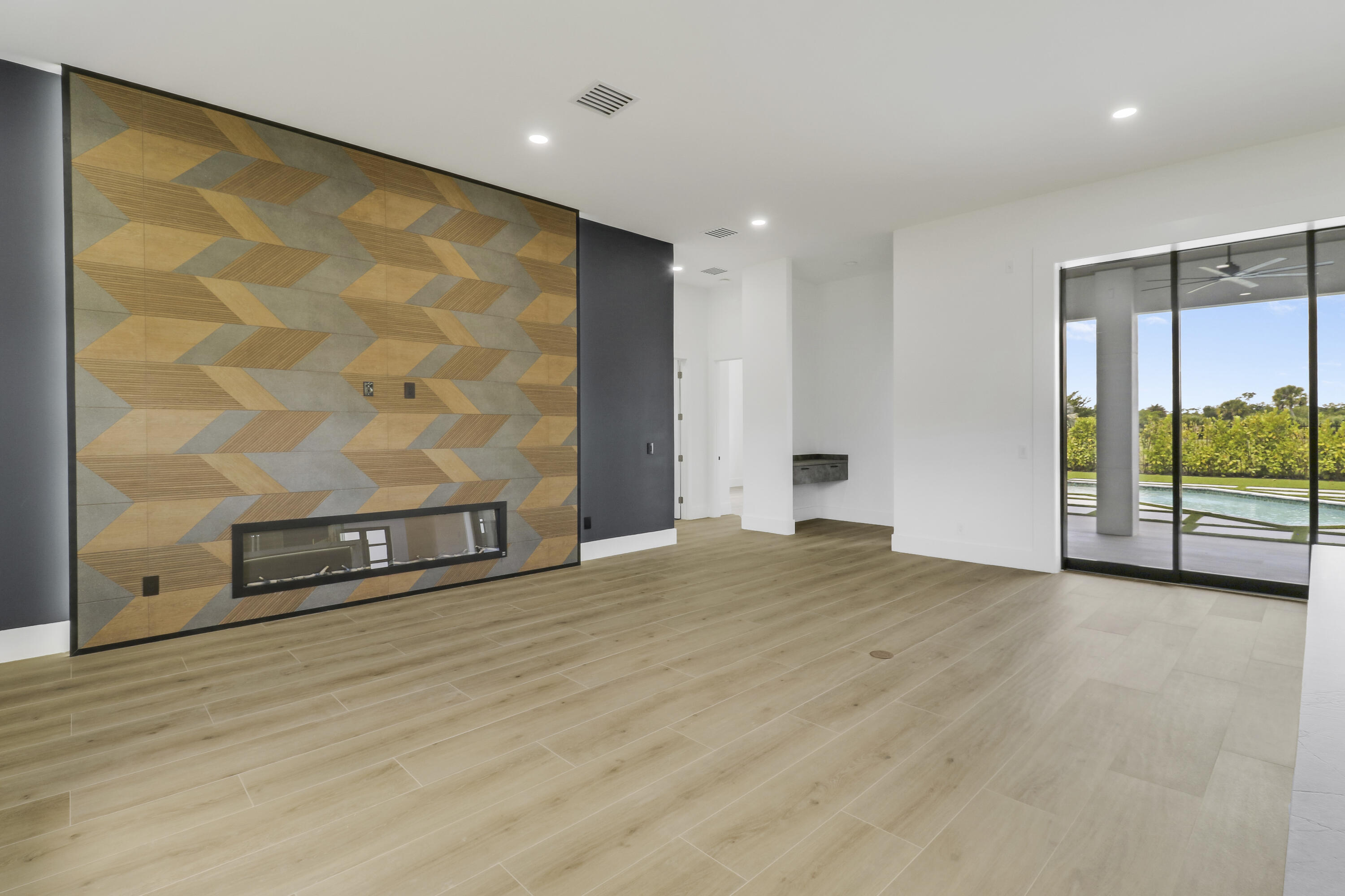 FIRST REPLAT OF RIVER POINT PUD - Residential
