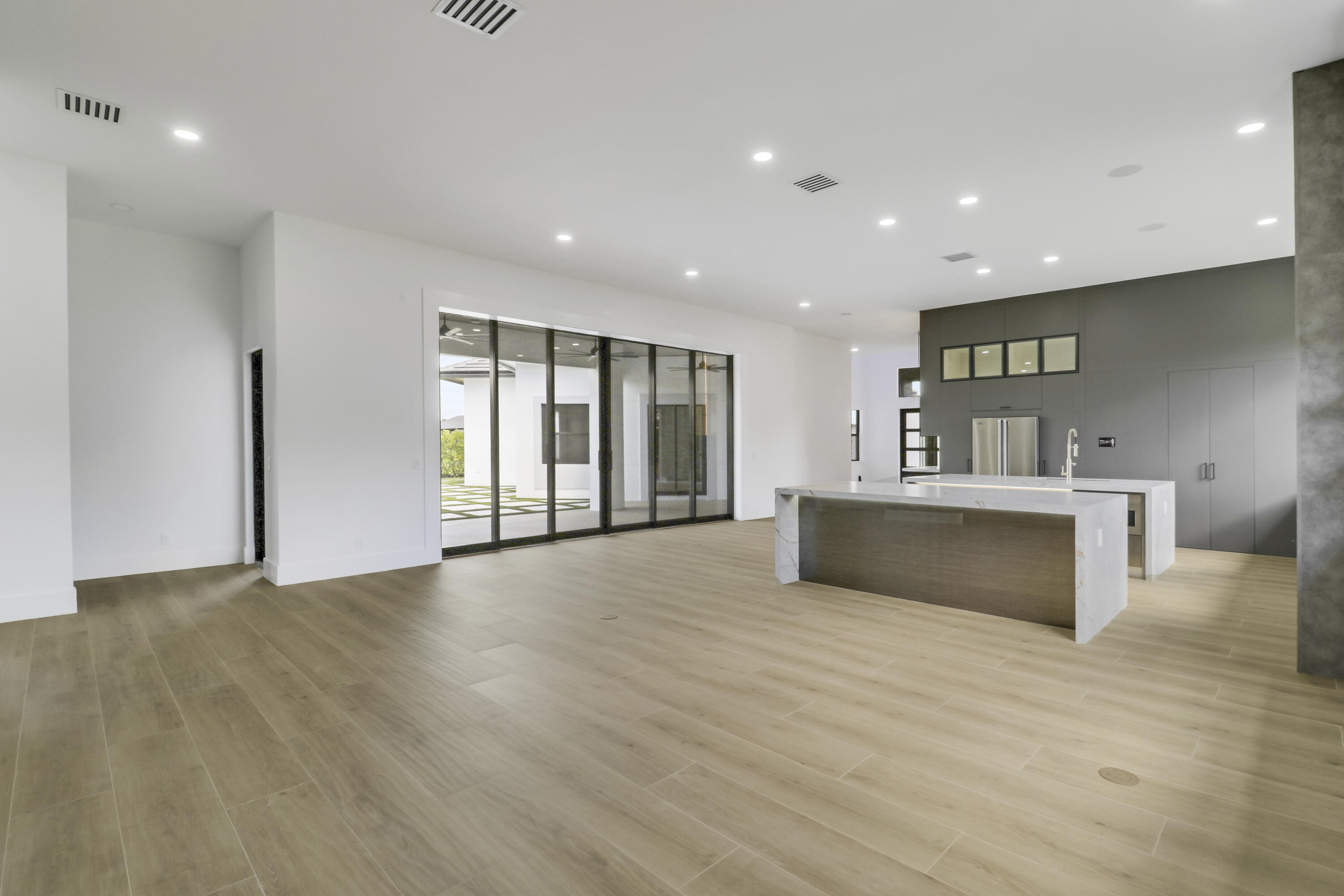 FIRST REPLAT OF RIVER POINT PUD - Residential