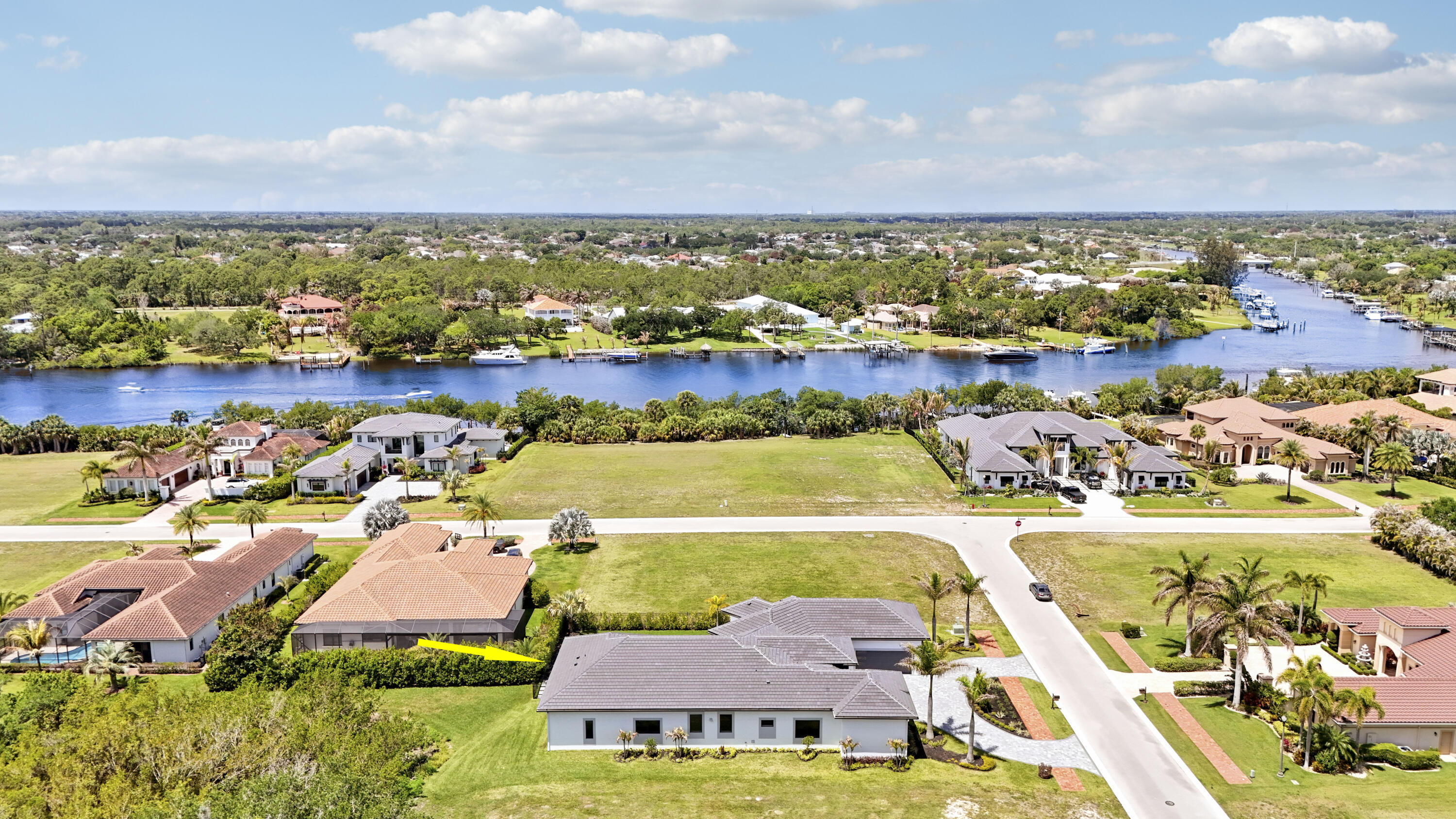 FIRST REPLAT OF RIVER POINT PUD - Residential