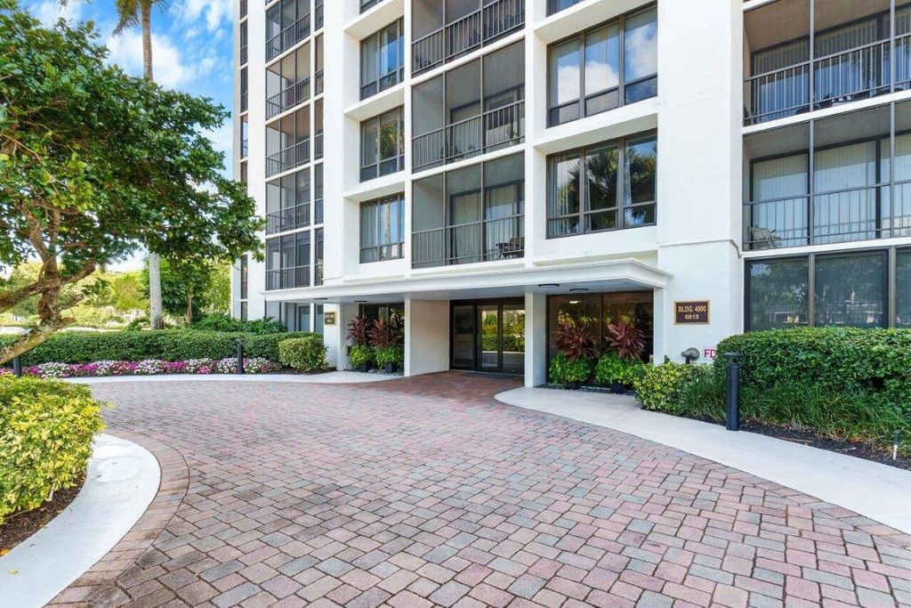 Photo of 6815 Willow Wood Drive #4083, Boca Raton, FL 33434 (MLS # R11067595)