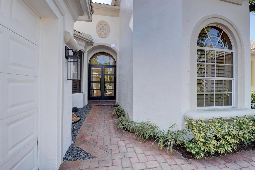 Photo of 7908 Montecito Place, Delray Beach, FL 33446 (MLS # R10936225)