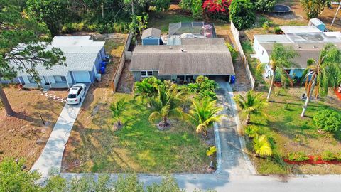 Single Family Residence in Vero Beach FL 2233 3rd Street St.jpg