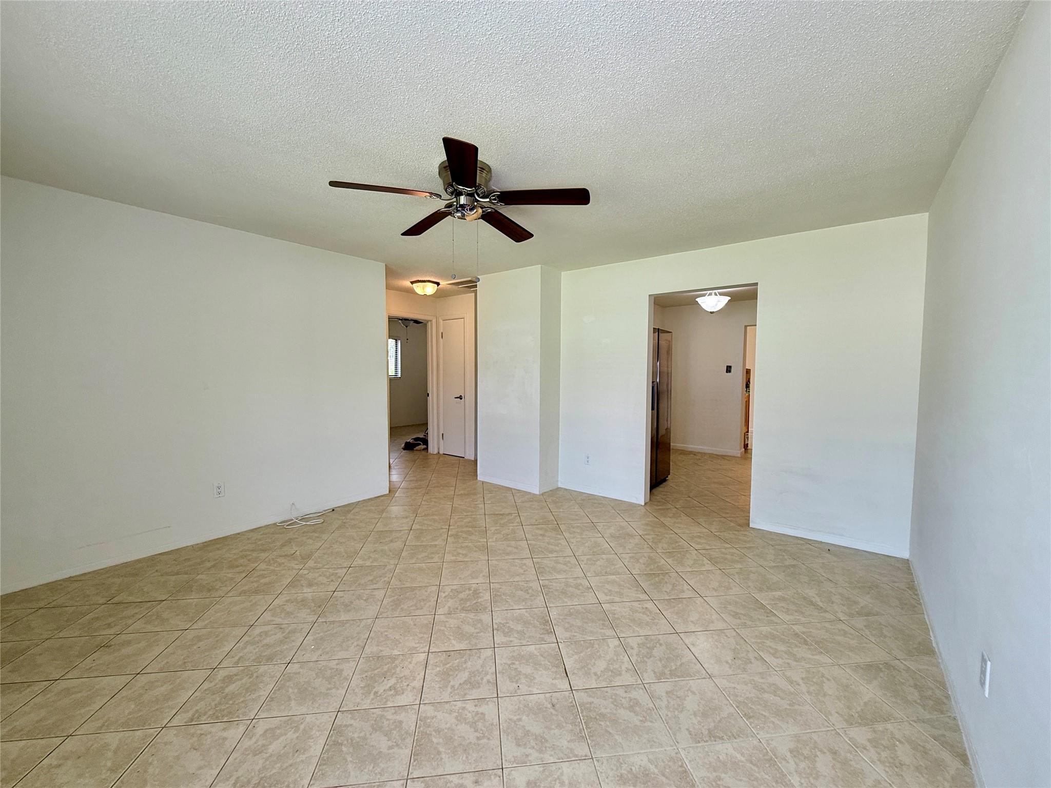 Edgewater Estates 1st Add - Residential Lease