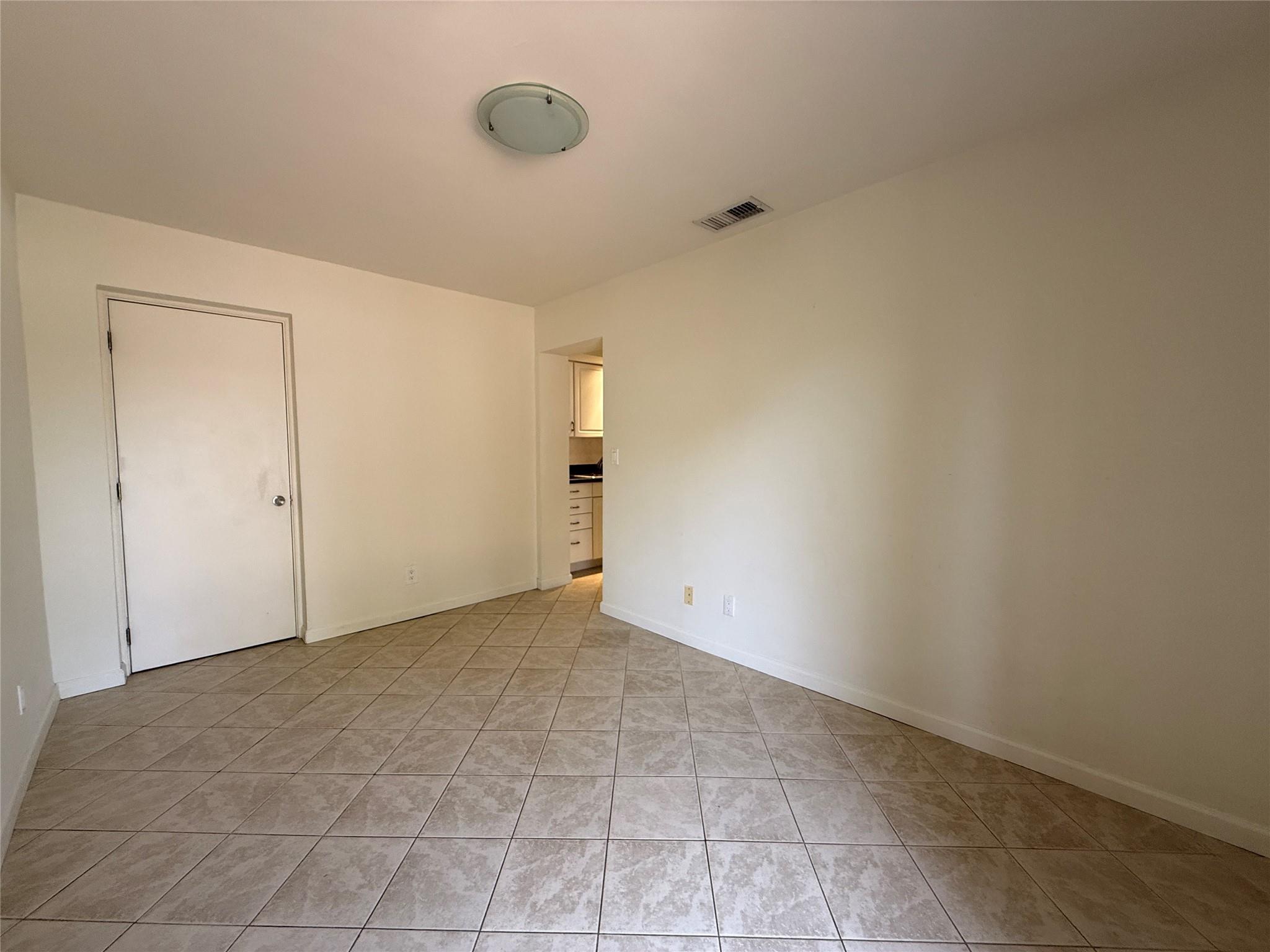 Edgewater Estates 1st Add - Residential Lease