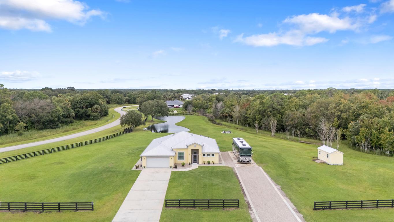 BRIDLEWOOD RANCHES - Residential
