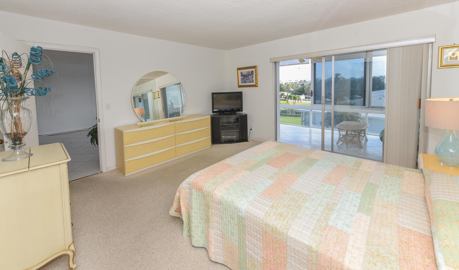 BARCLAY CONDO - Residential Lease