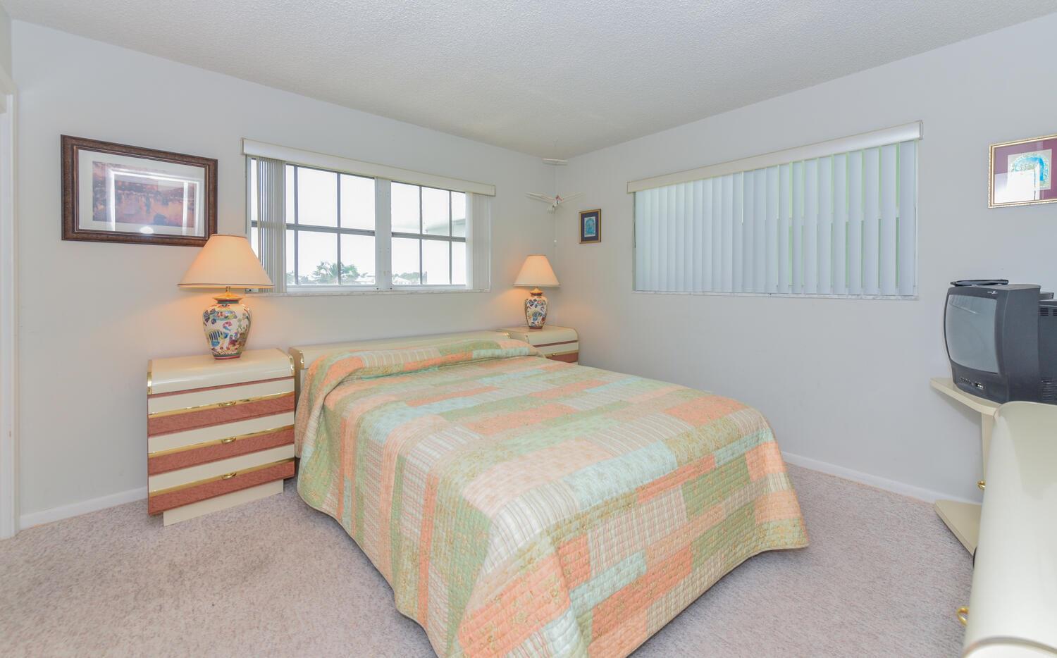 BARCLAY CONDO - Residential Lease