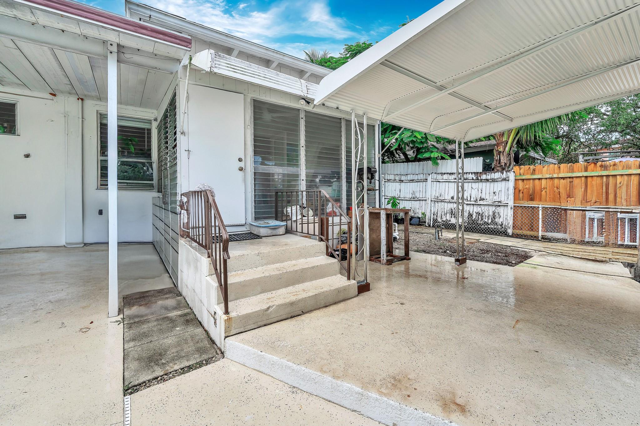 Lake Worth Town - Residential Lease