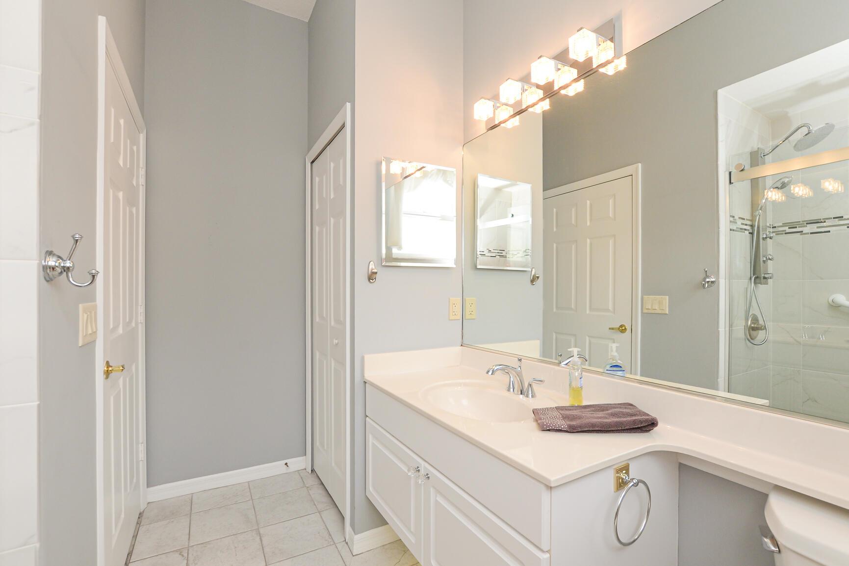 KINGS ISLE - Residential