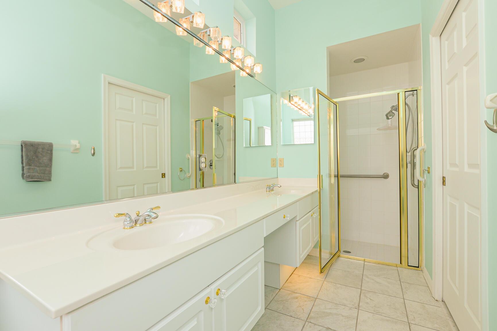 KINGS ISLE - Residential