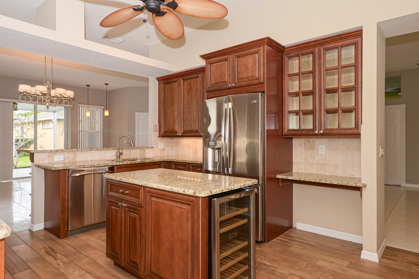 KINGS ISLE - Residential