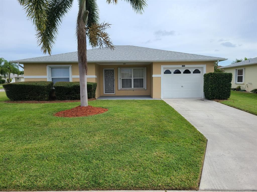 Photo of 5700 Thatch Place, Fort Pierce, FL 34982 (MLS # R10754203)